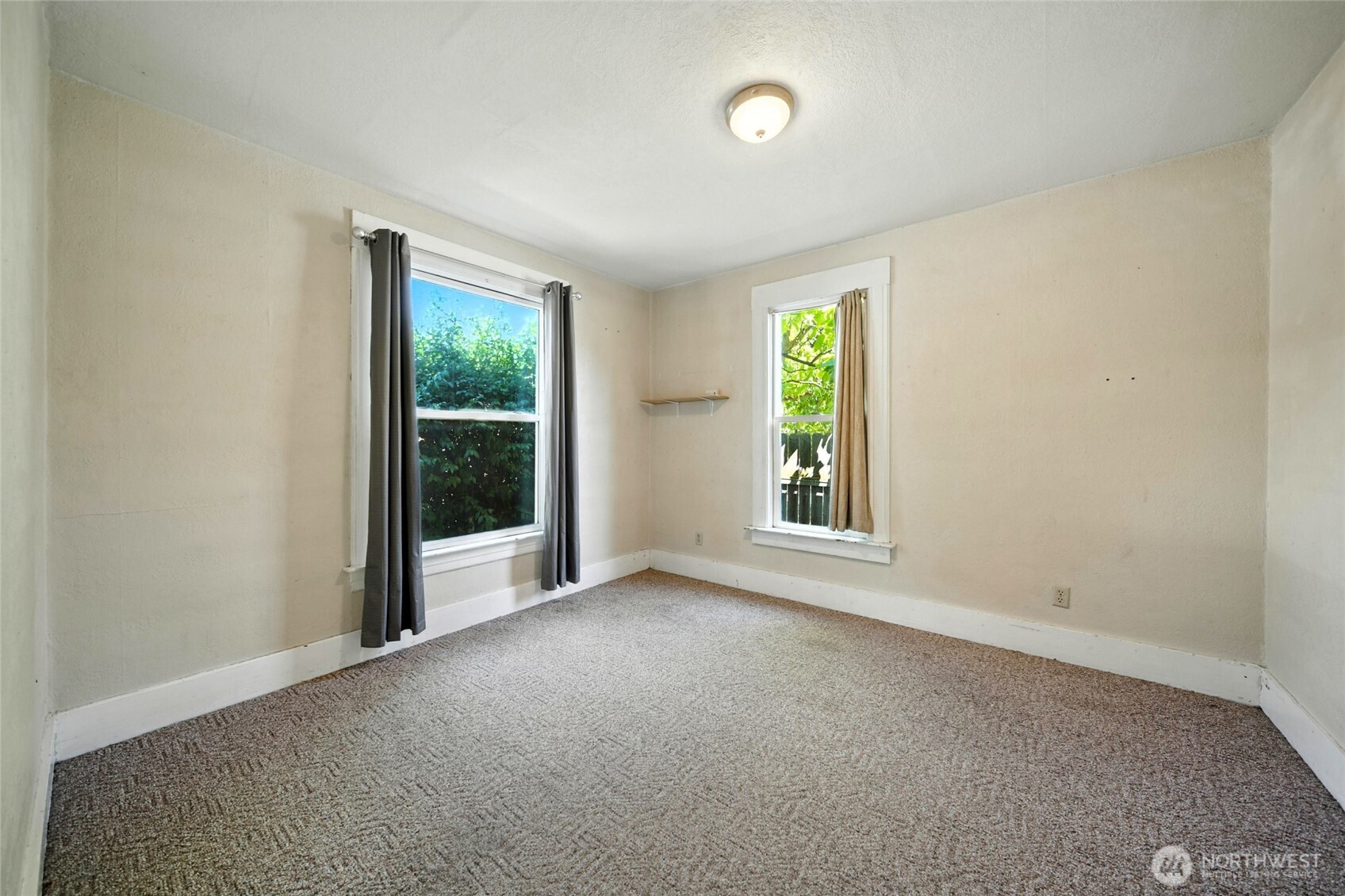704 N Rose Street Property Photo 16