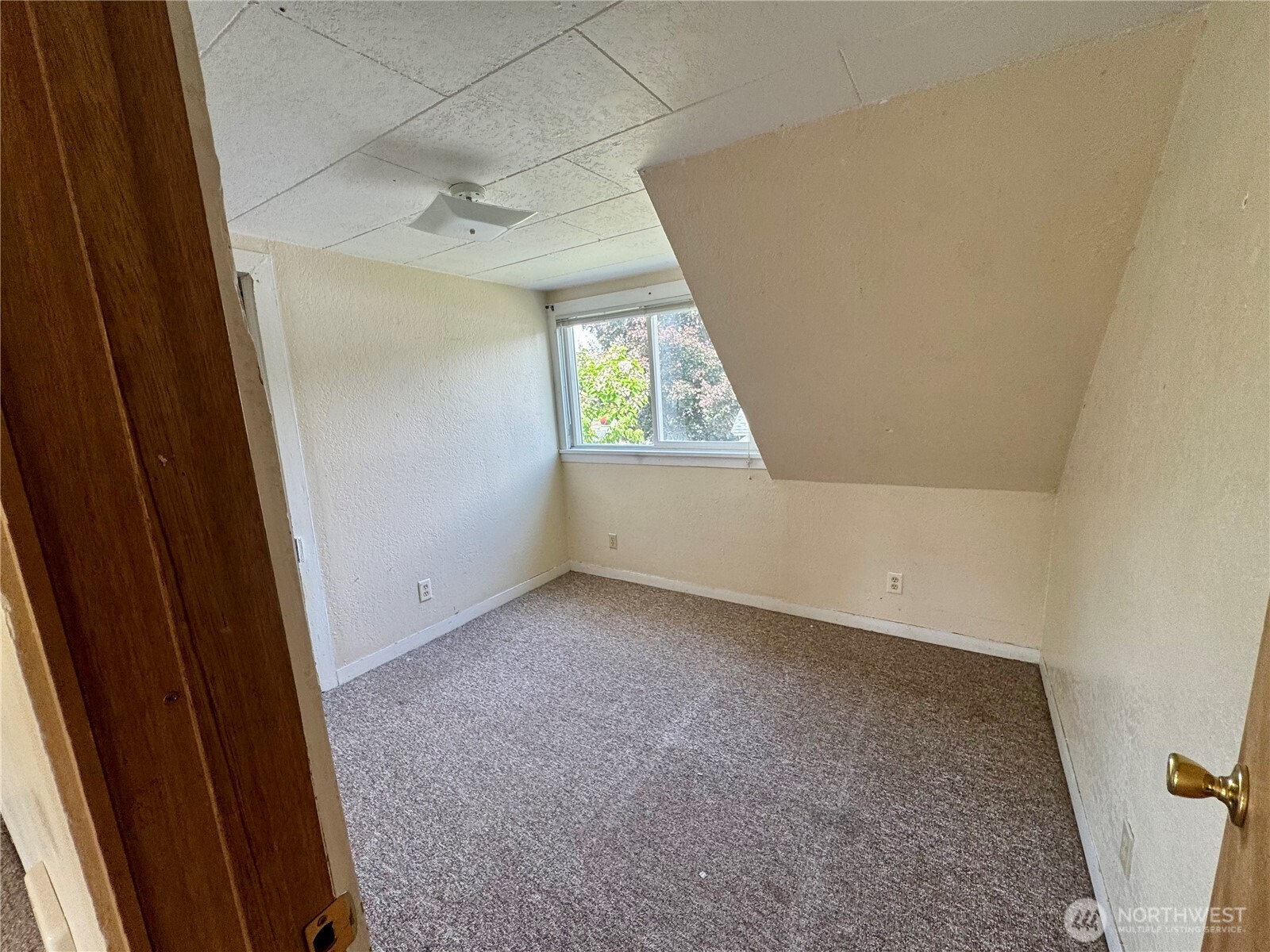 704 N Rose Street Property Photo 22