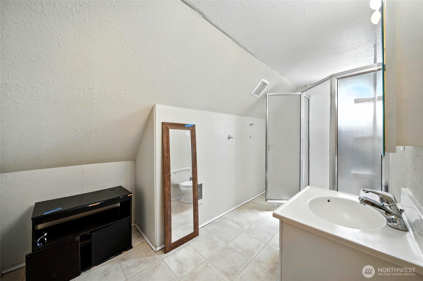 704 N Rose Street Property Photo 23