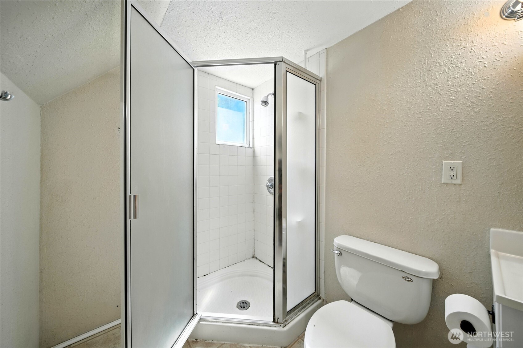 704 N Rose Street Property Photo 24