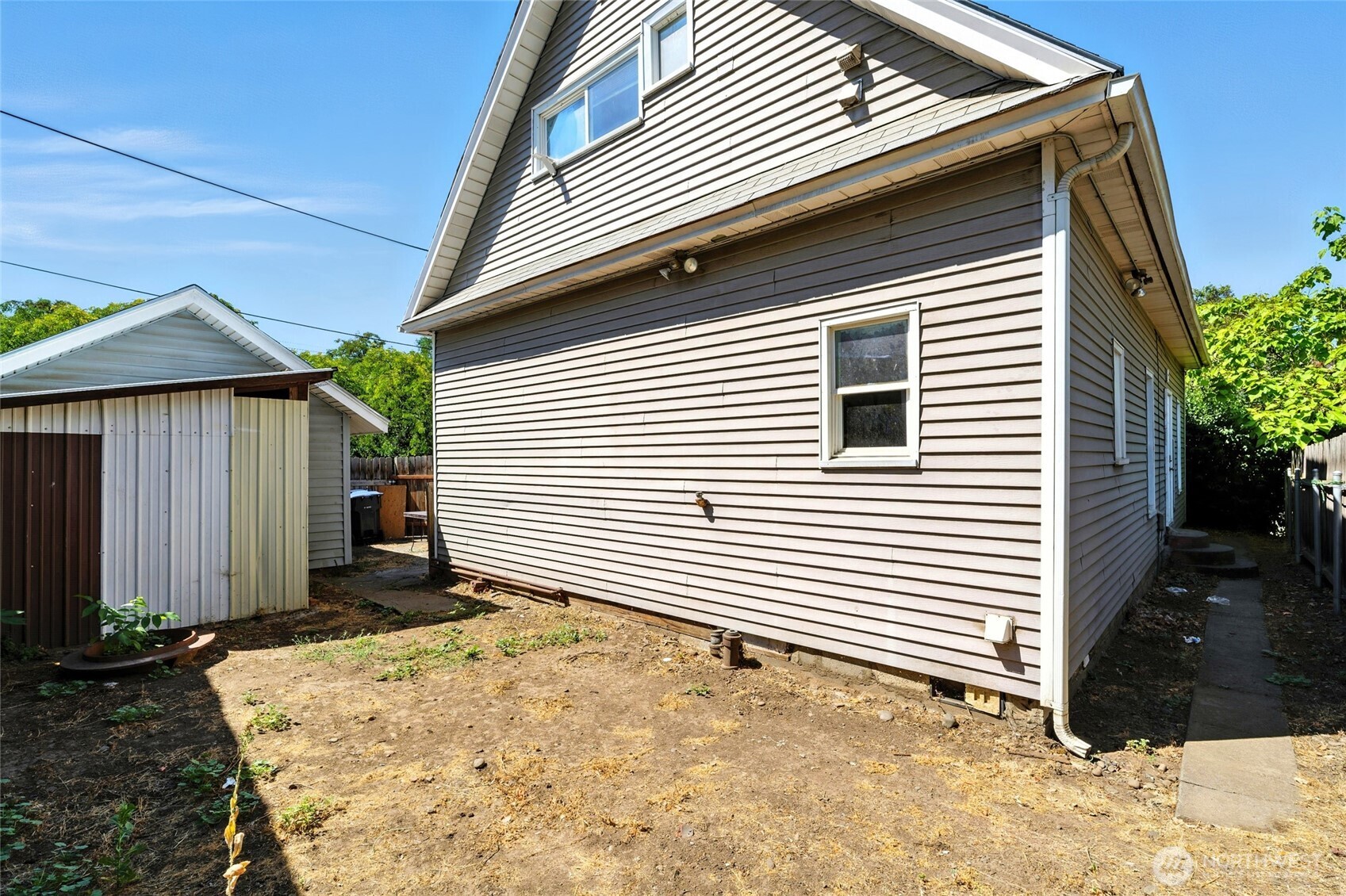 704 N Rose Street Property Photo 25