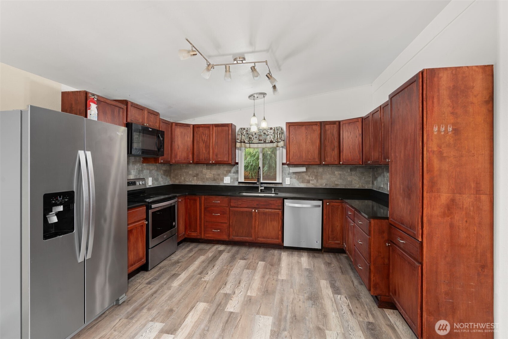8628 358th Street Property Photo 7