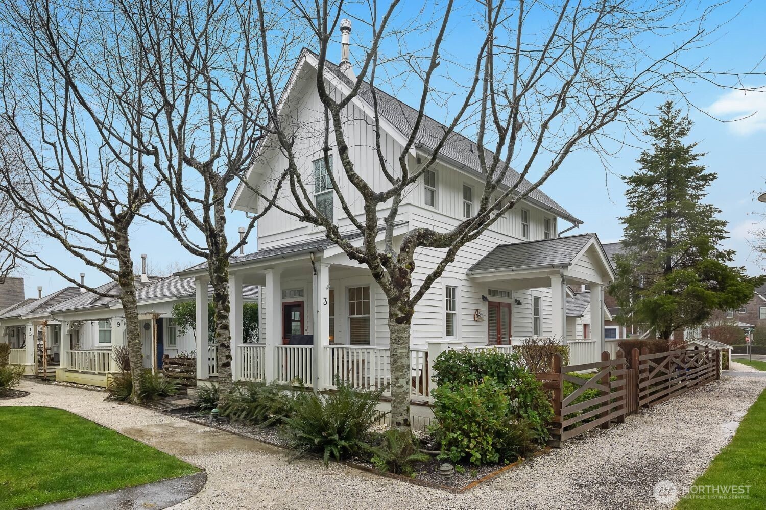 3 Float Lane Property Photo 1
