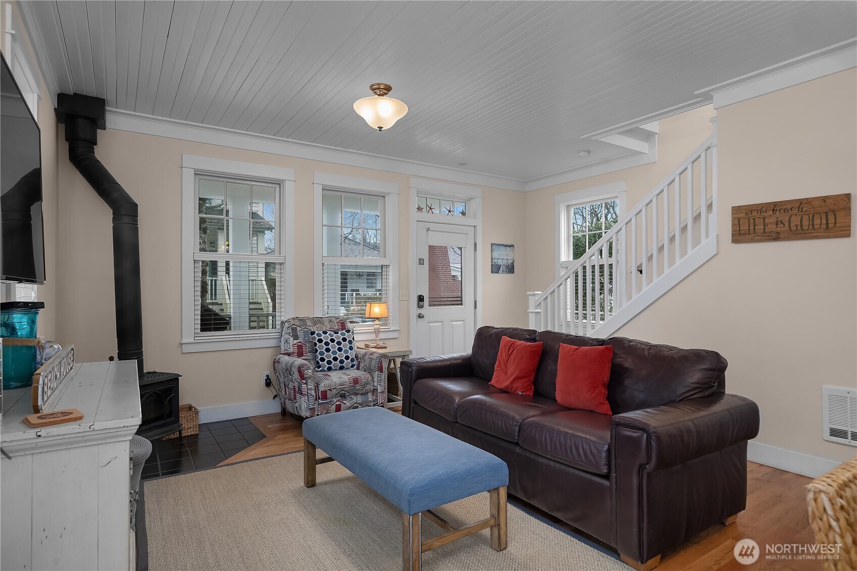 3 Float Lane Property Photo 7