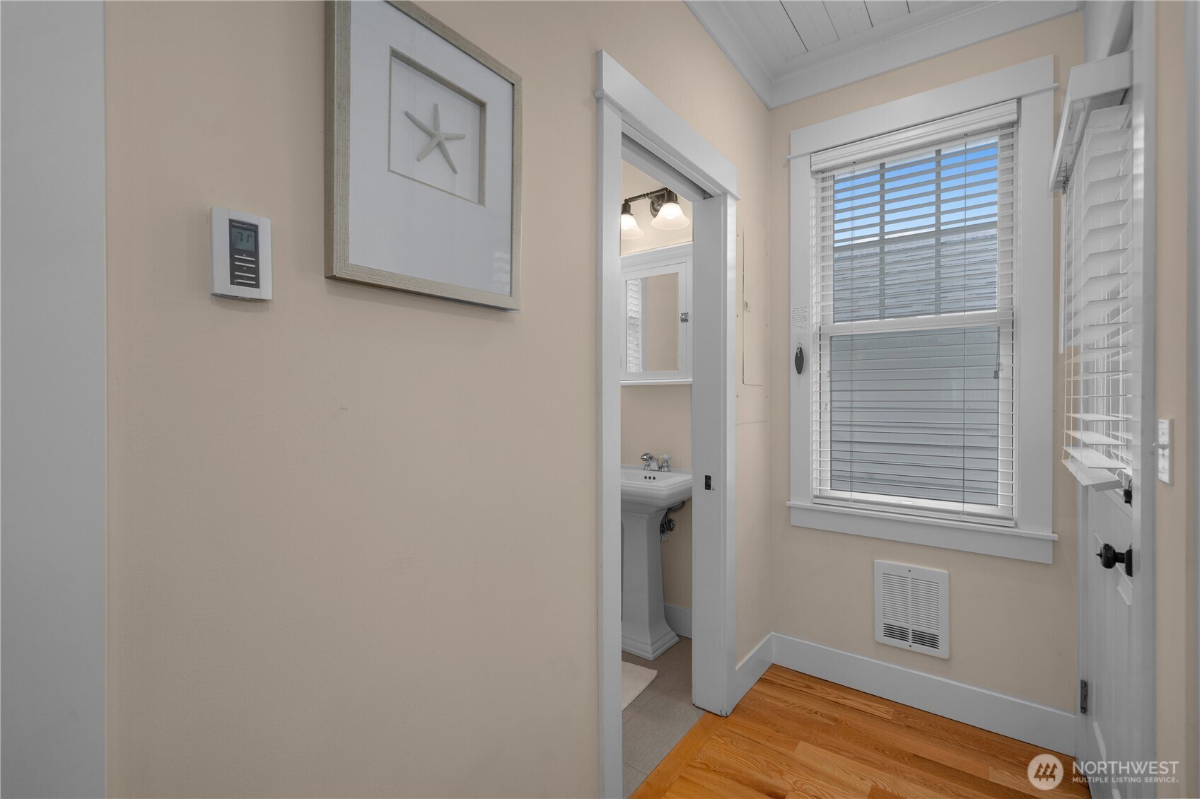 3 Float Lane Property Photo 13