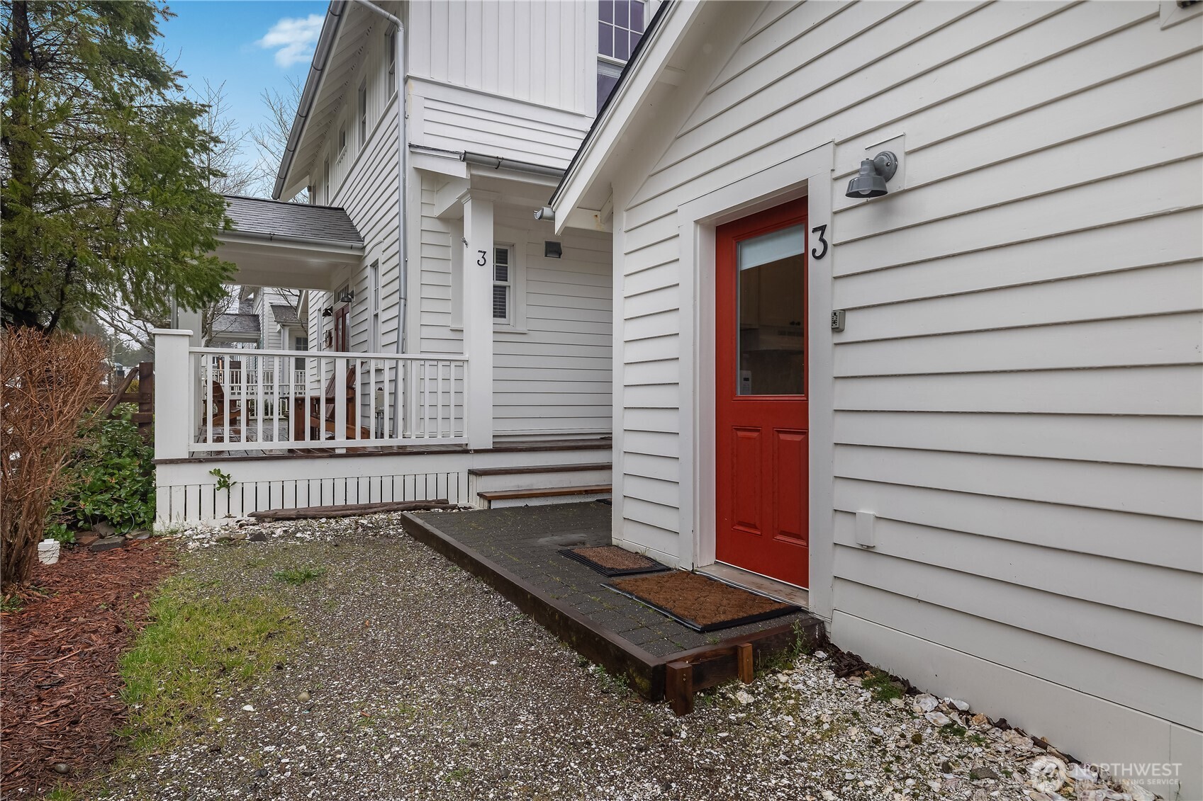 3 Float Lane Property Photo 22