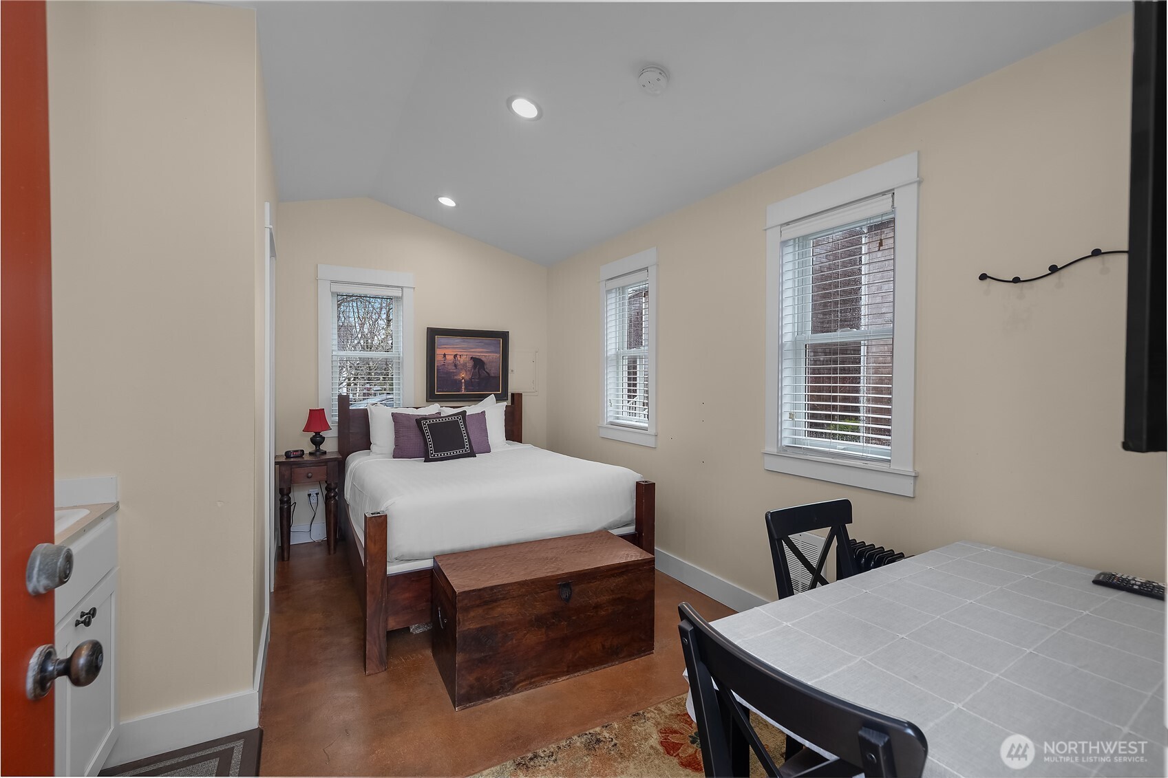 3 Float Lane Property Photo 23