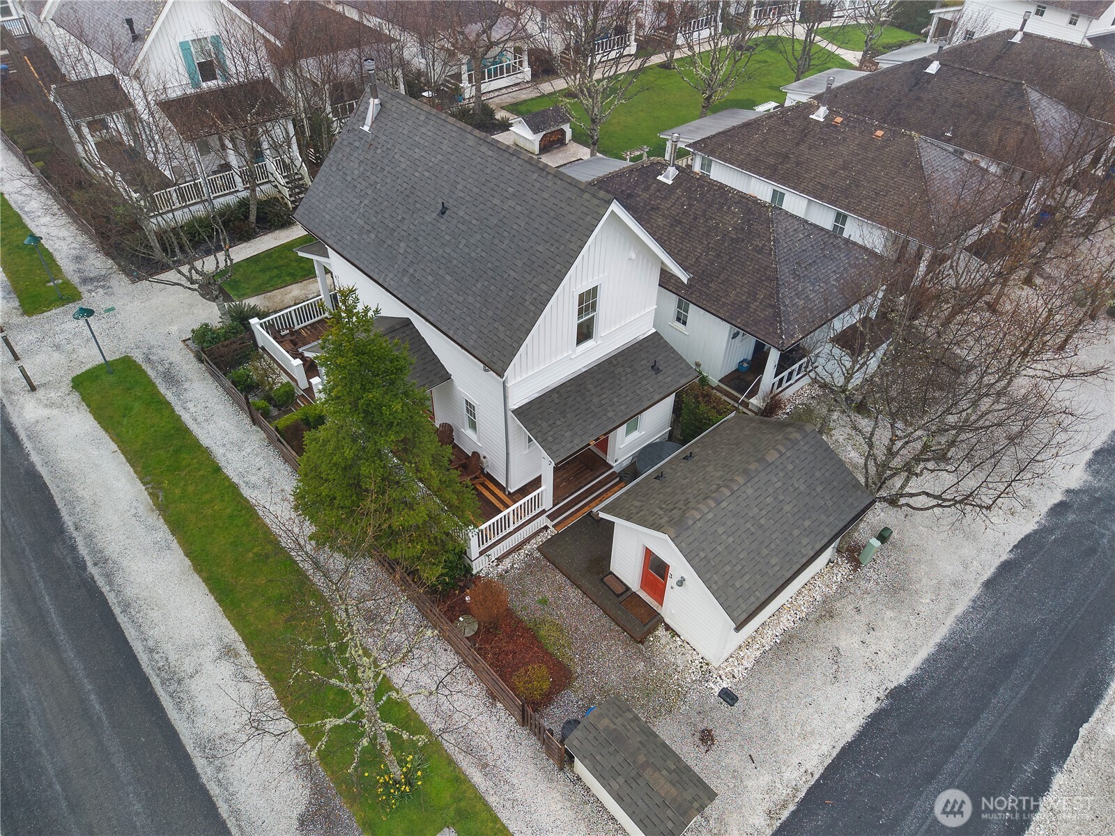 3 Float Lane Property Photo 29