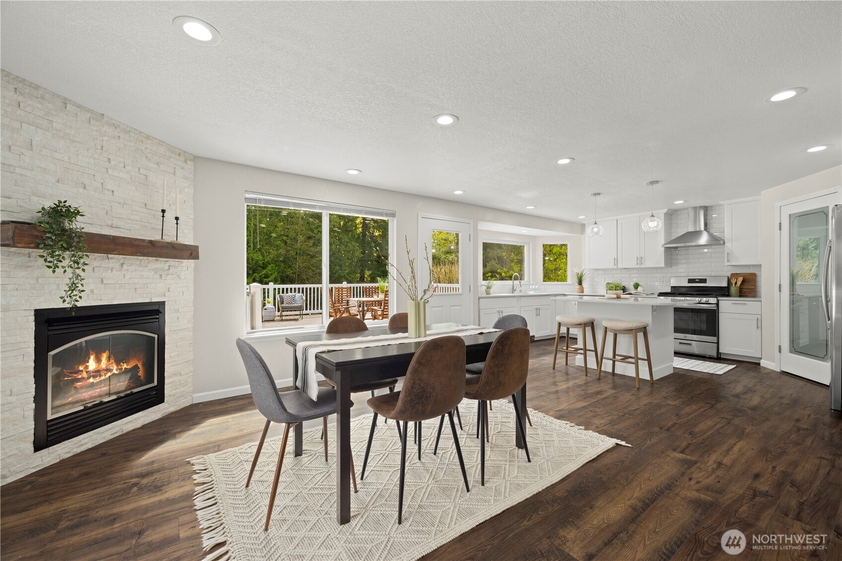 11124 Downes Road Property Photo 1