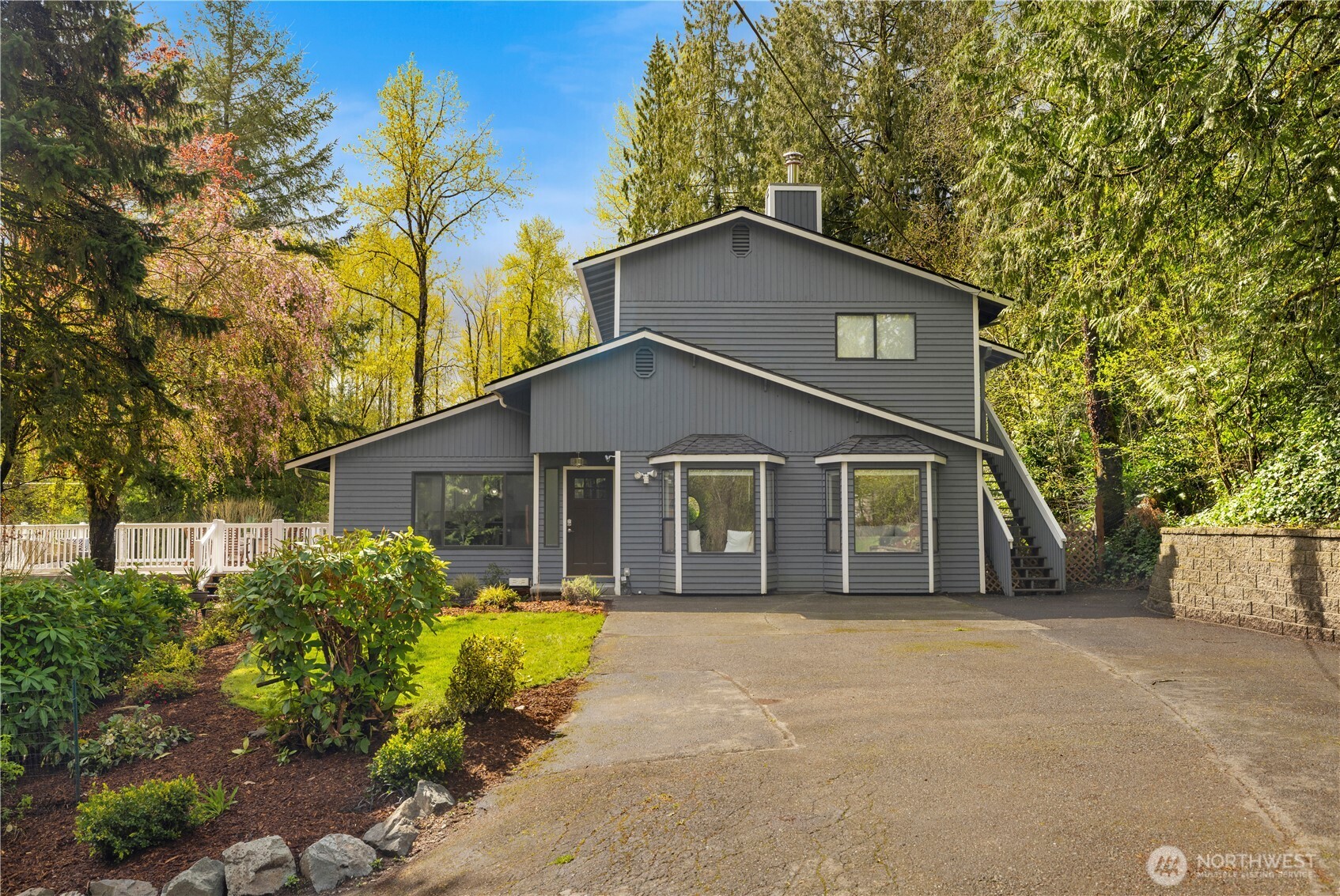 11124 Downes Road Property Photo 3
