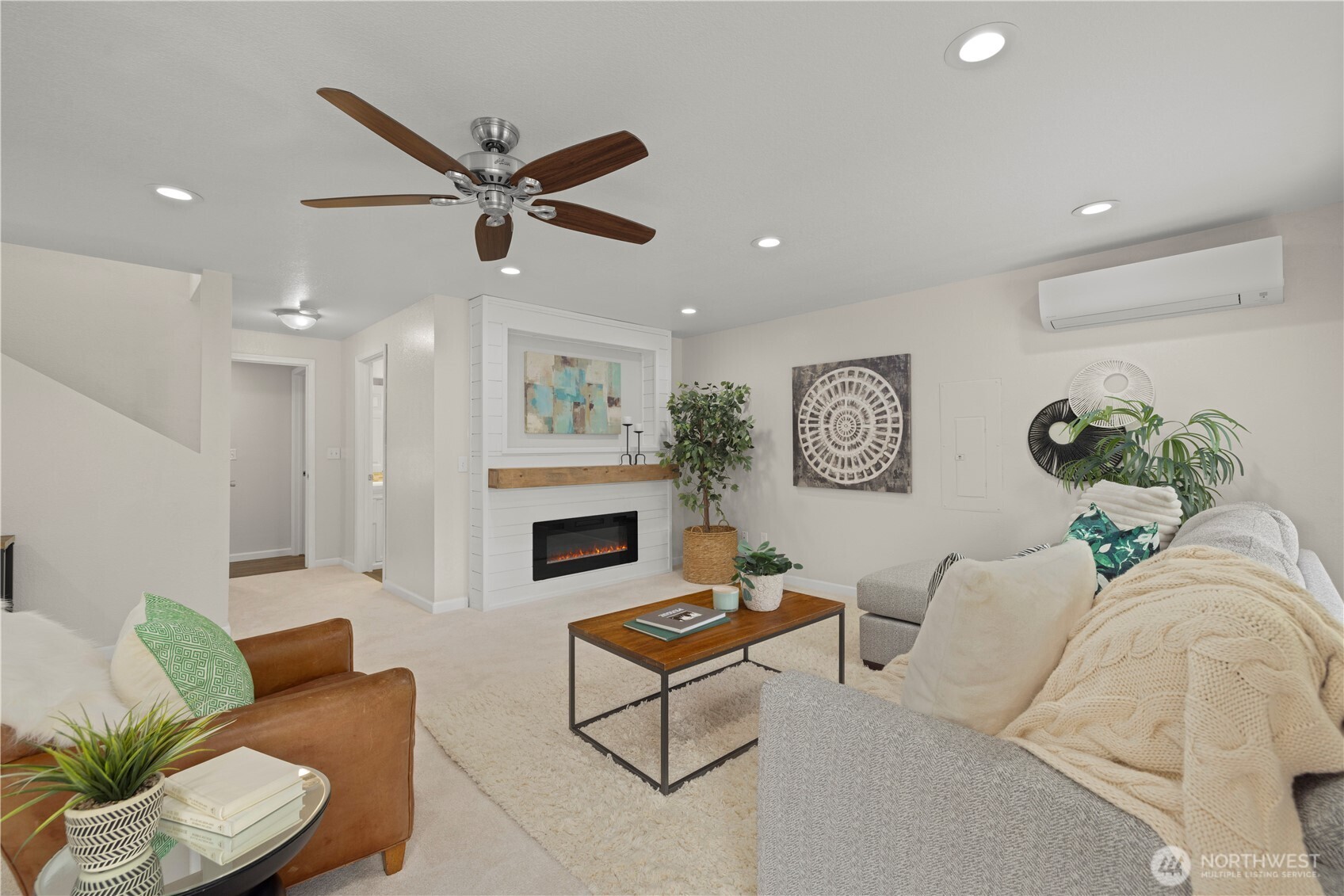 11124 Downes Road Property Photo 12