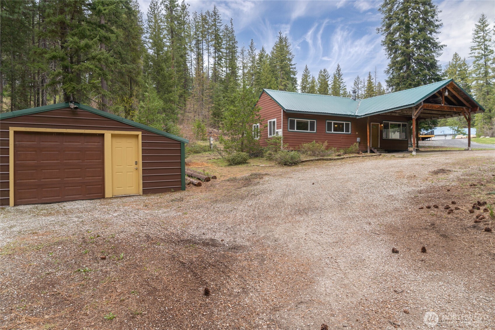 2205 Pine Tree Road Property Photo 1
