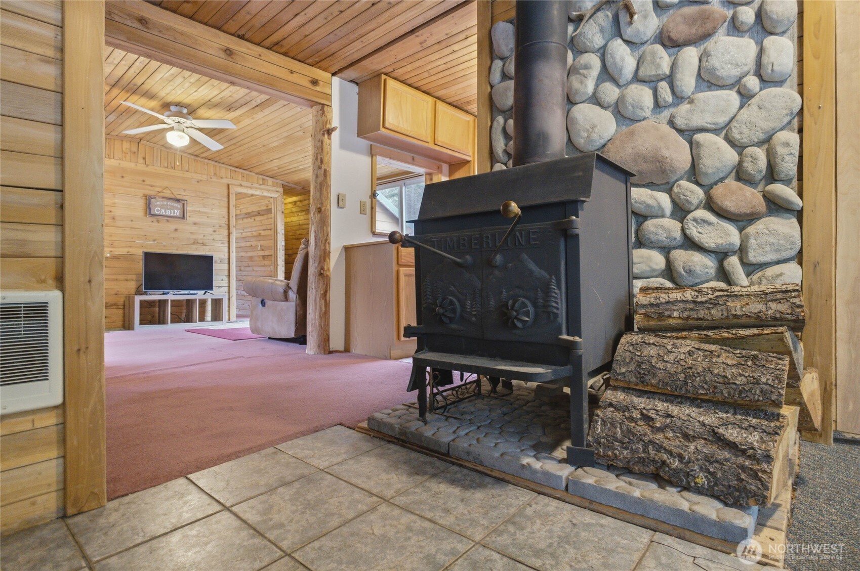 2205 Pine Tree Road Property Photo 5