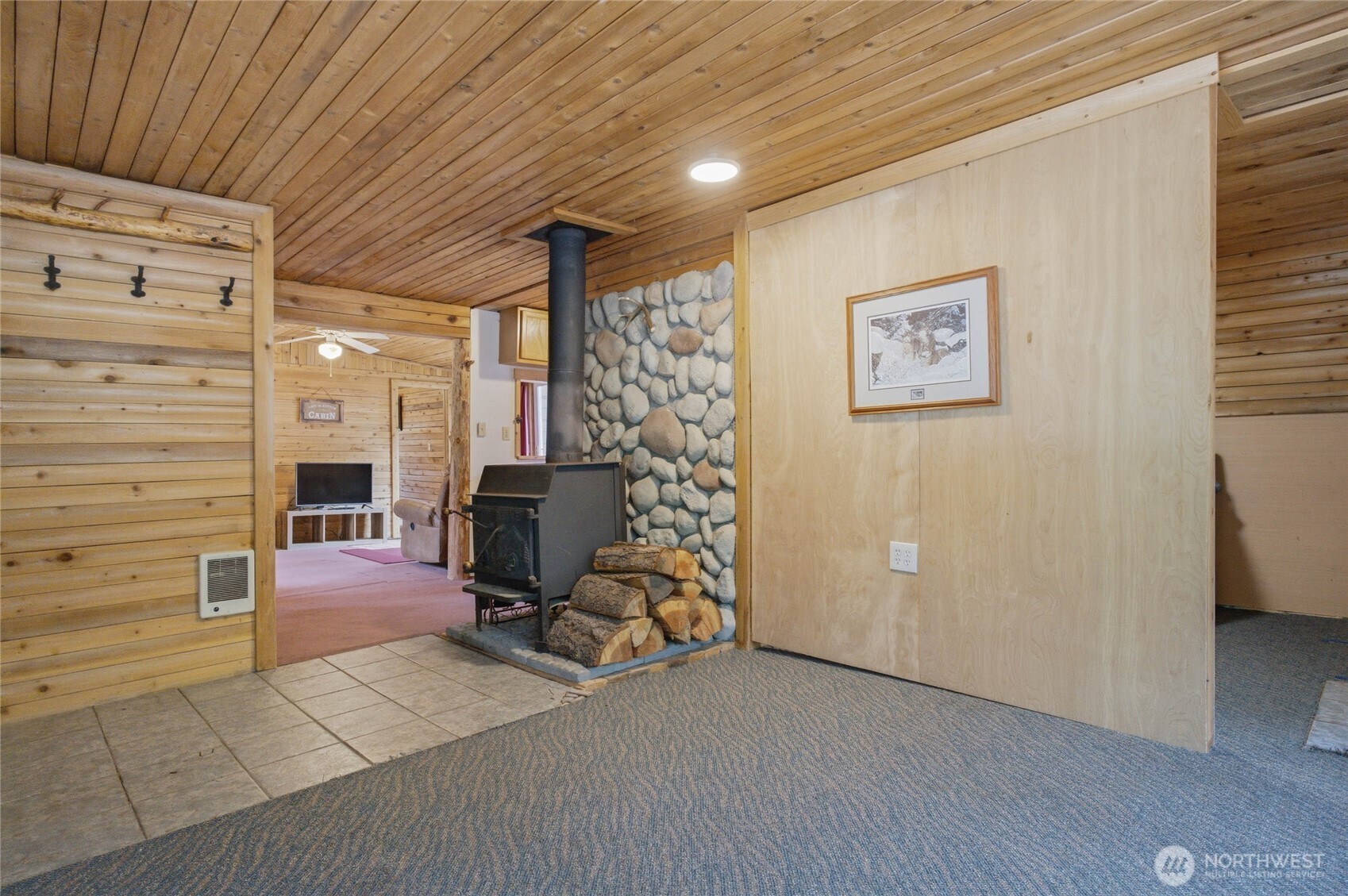 2205 Pine Tree Road Property Photo 7