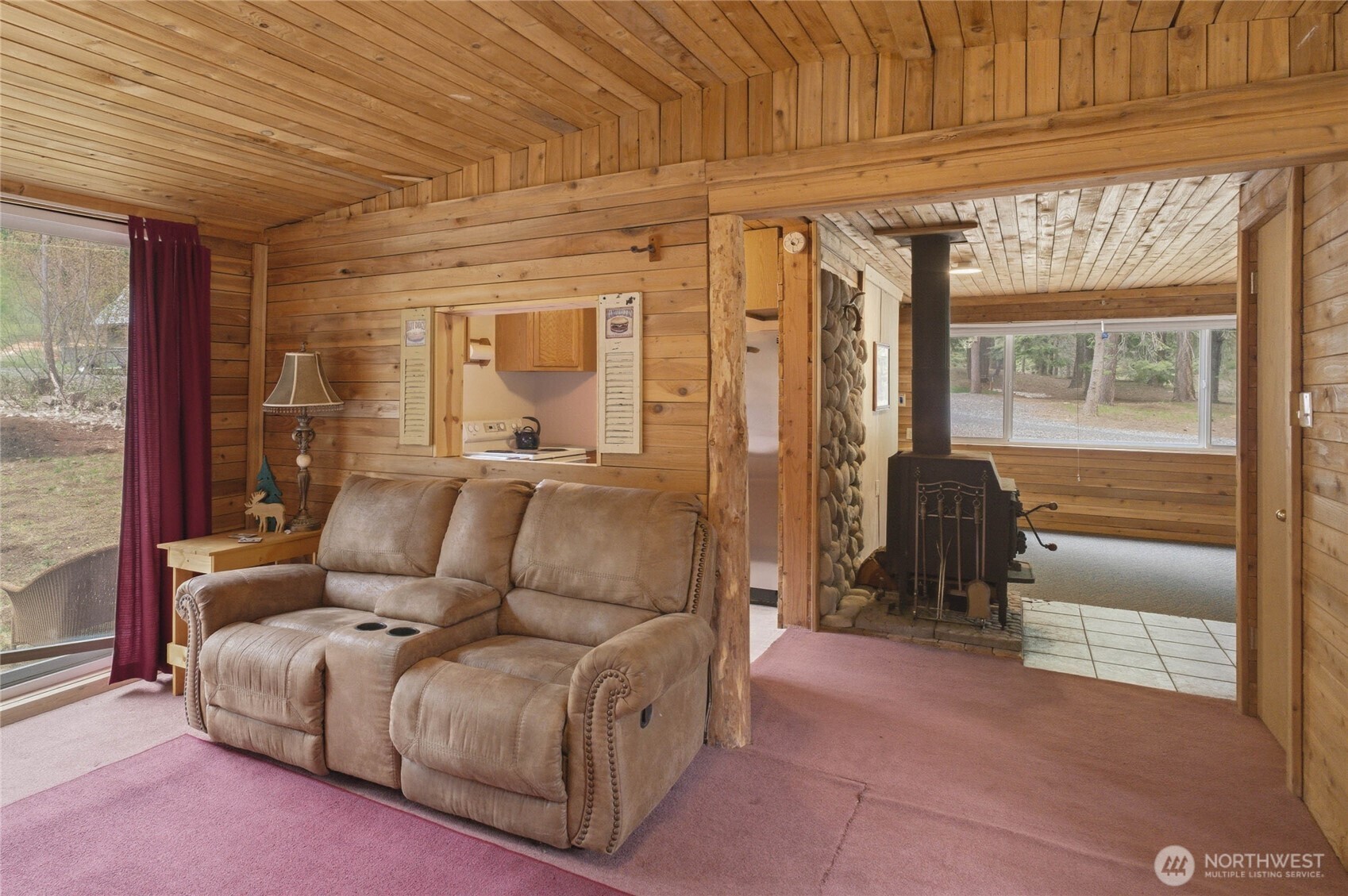 2205 Pine Tree Road Property Photo 10