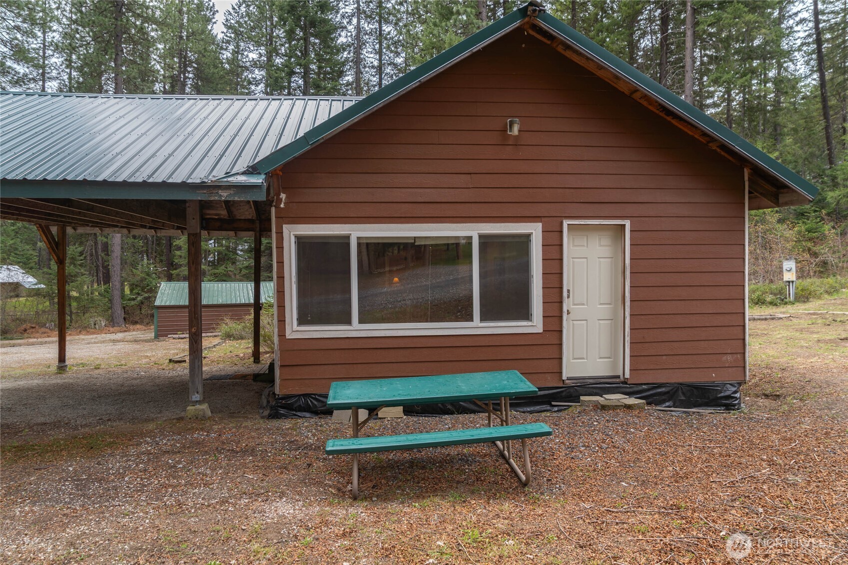 2205 Pine Tree Road Property Photo 17