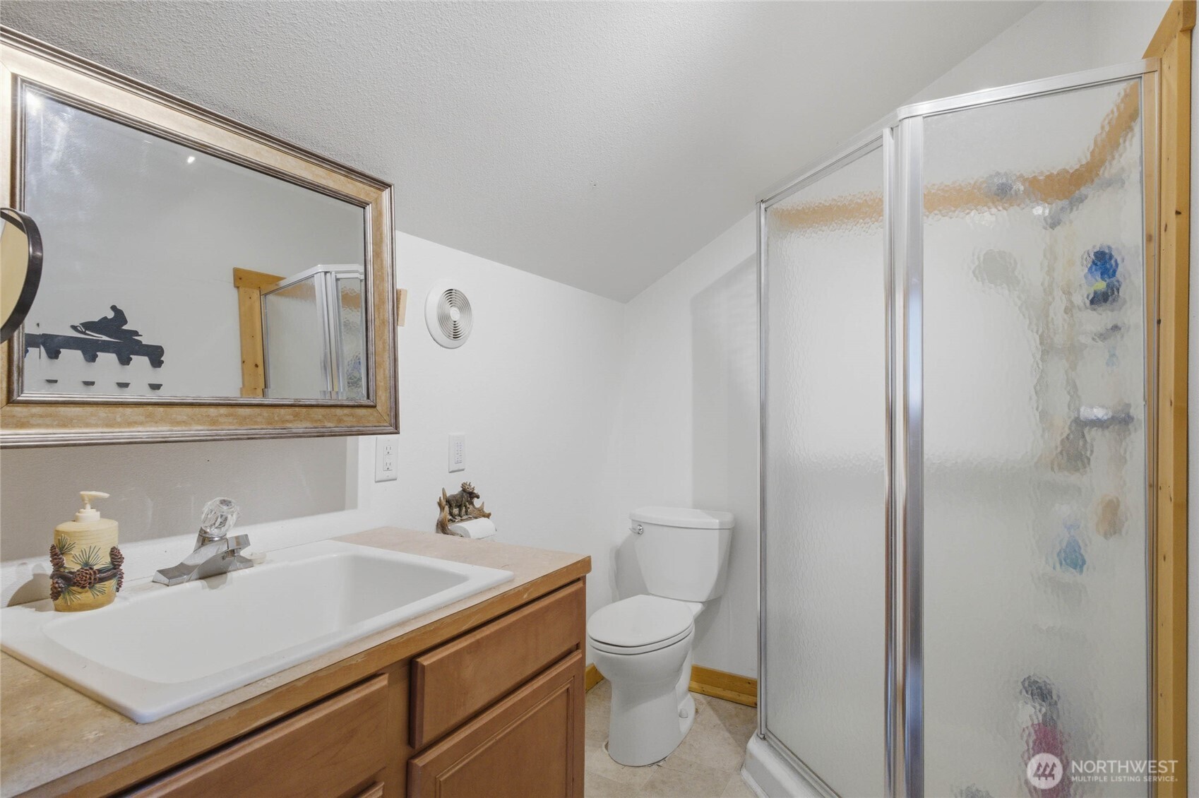2205 Pine Tree Road Property Photo 21