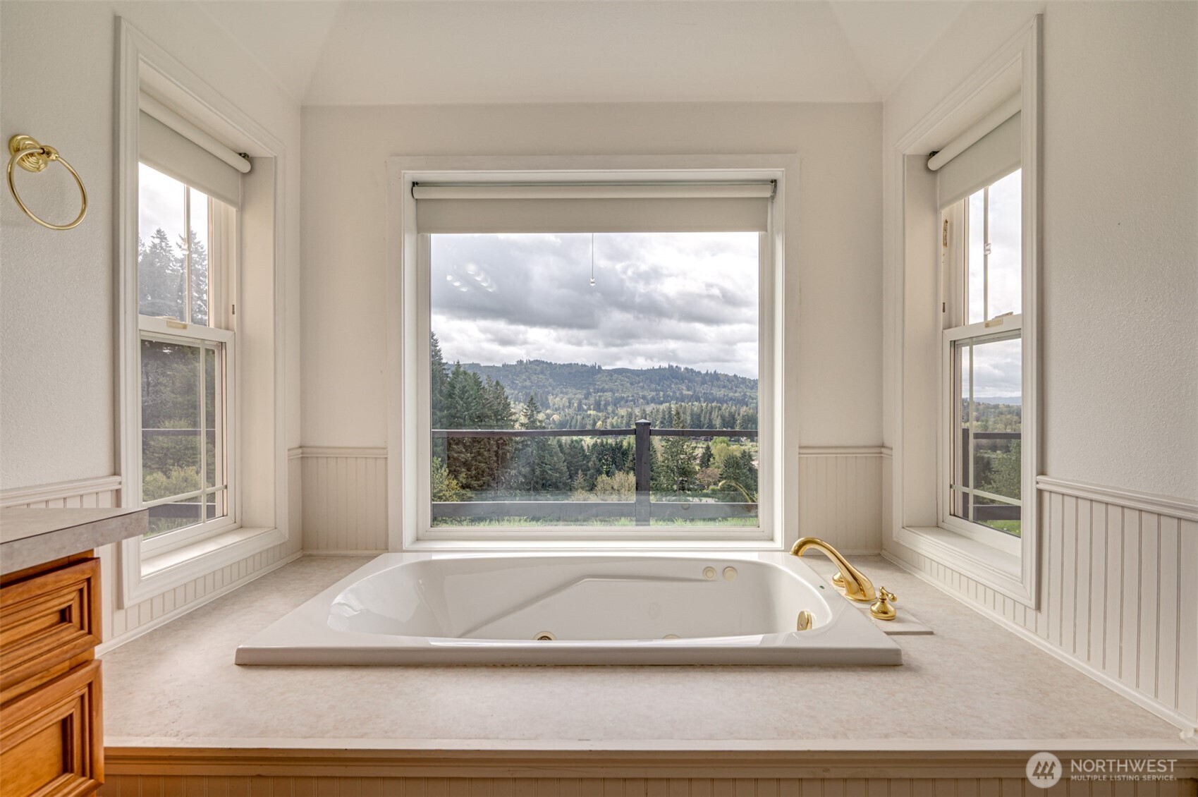 351 Butte Hill Road Property Photo 14