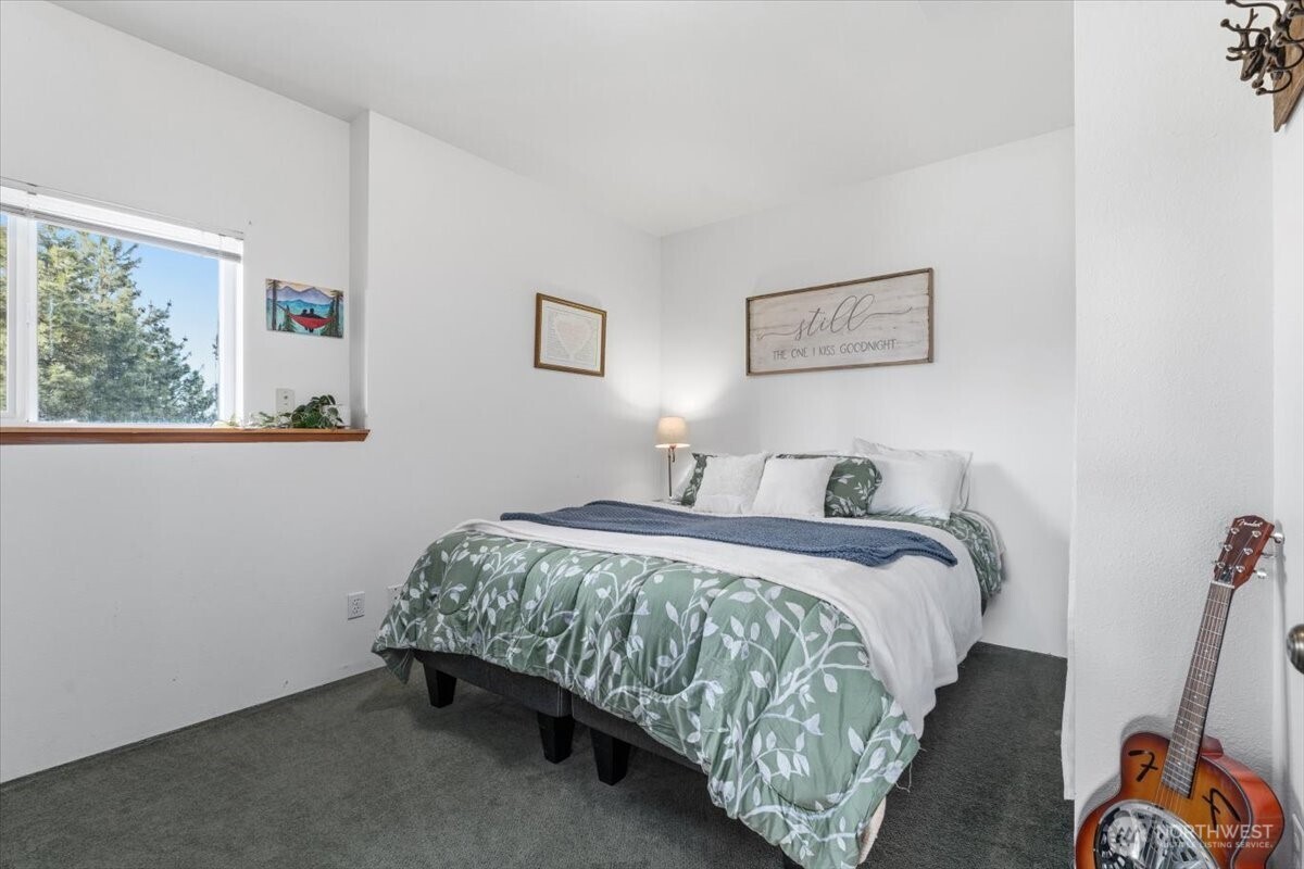 300 Sunset Way Property Photo 20