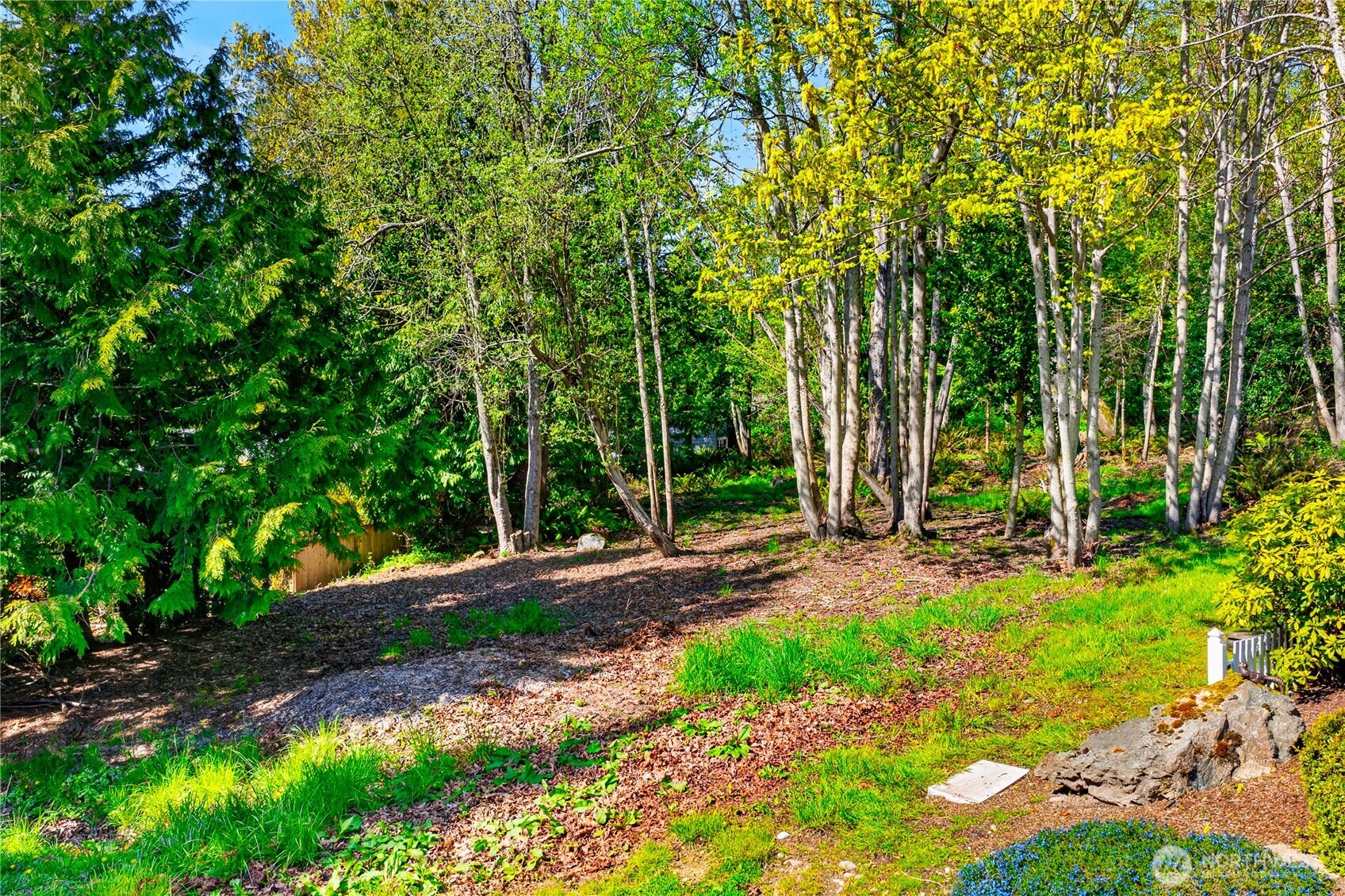 784 Lillooet Property Photo 1