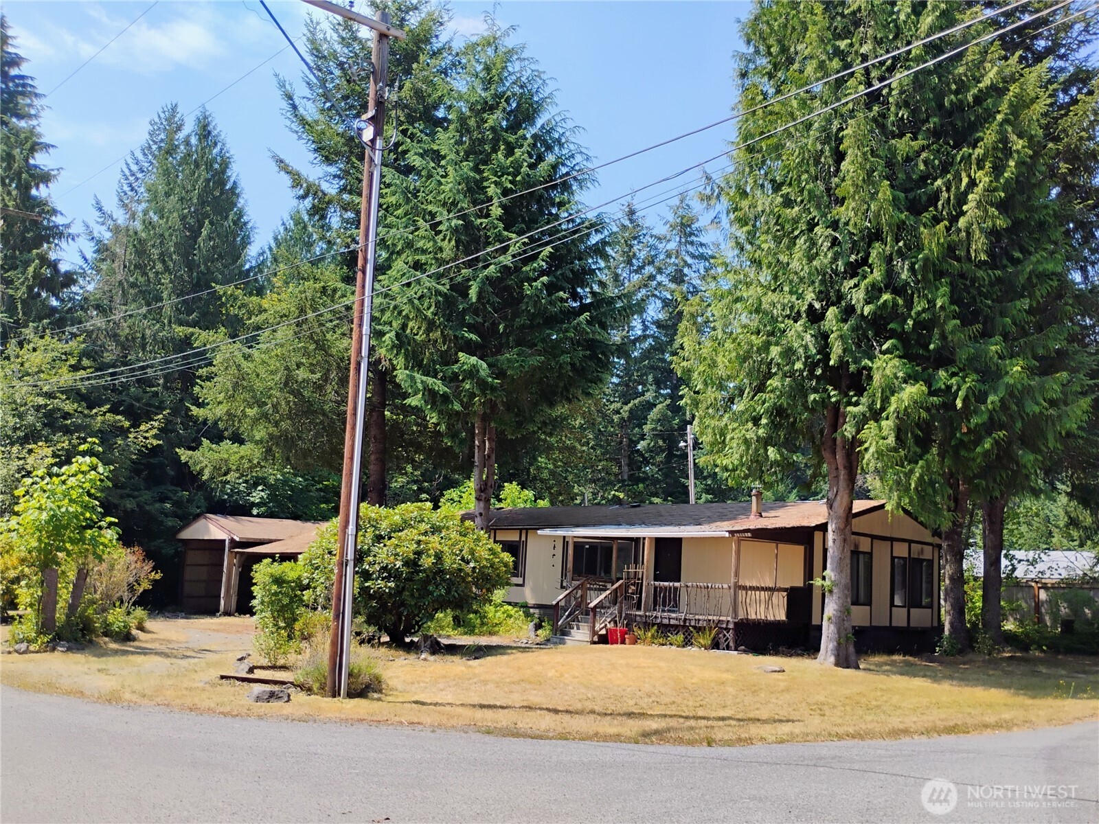 100 Heather Place Property Photo 1