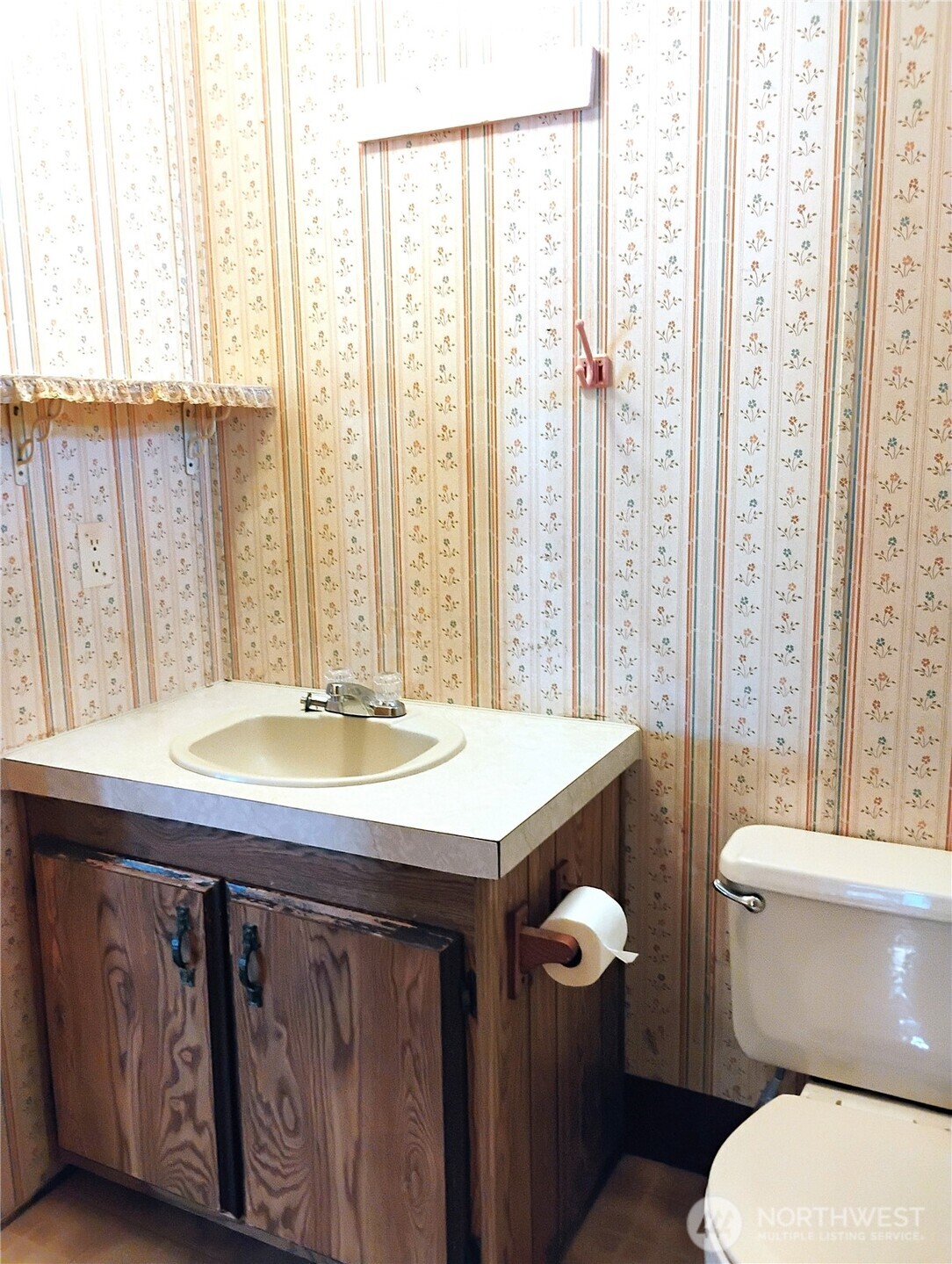100 Heather Place Property Photo 12