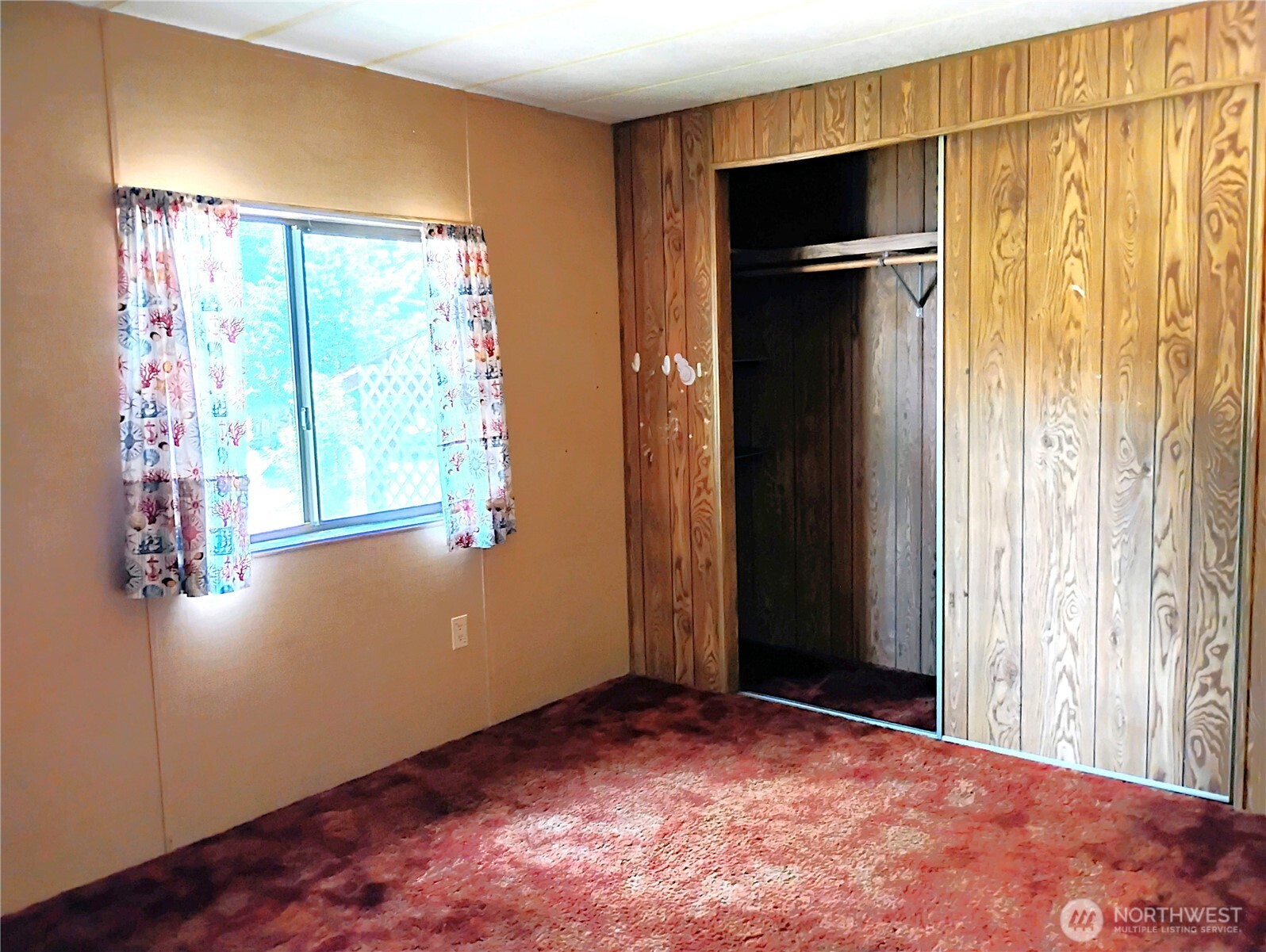 100 Heather Place Property Photo 16