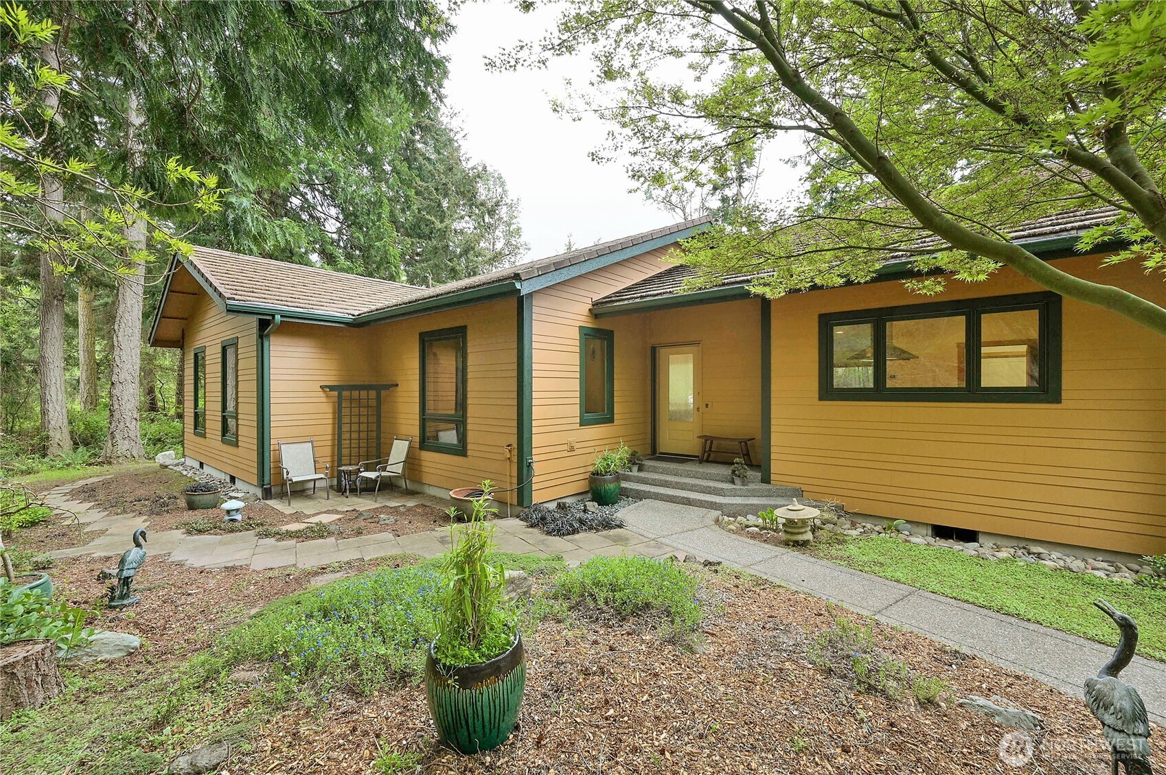 33 Westridge Court Property Photo 2