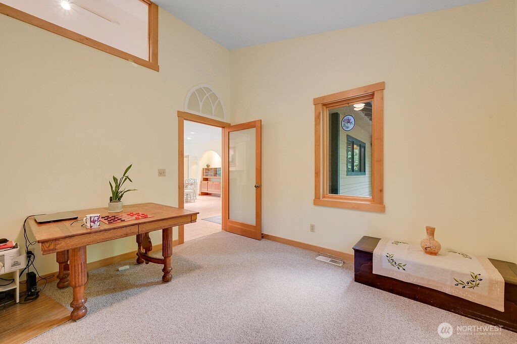 33 Westridge Court Property Photo 24