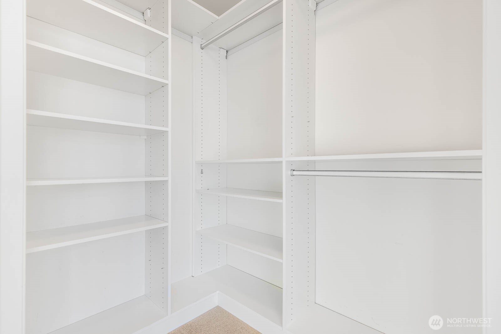 819 Virginia Street 3303 Property Photo 12