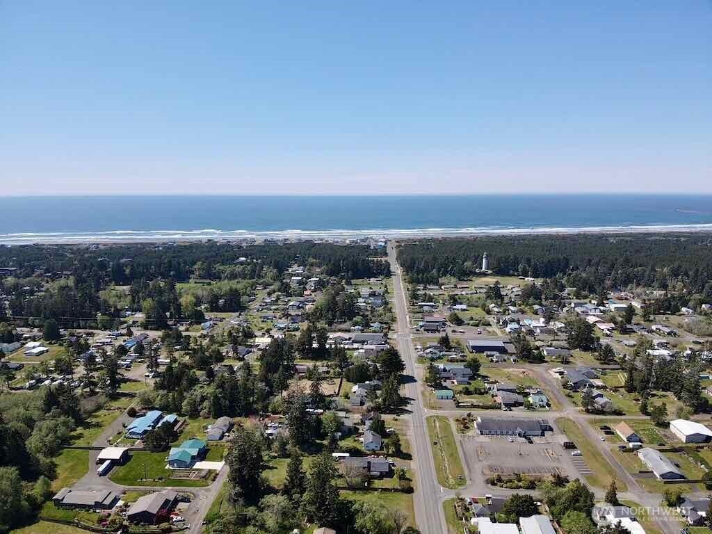 401 W Ocean Avenue Property Photo 37
