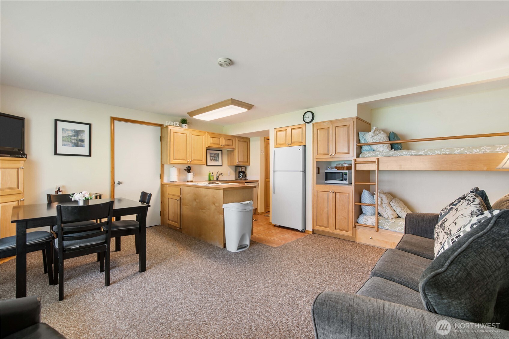 8903 Crescent Bar Road 155 Property Photo 5