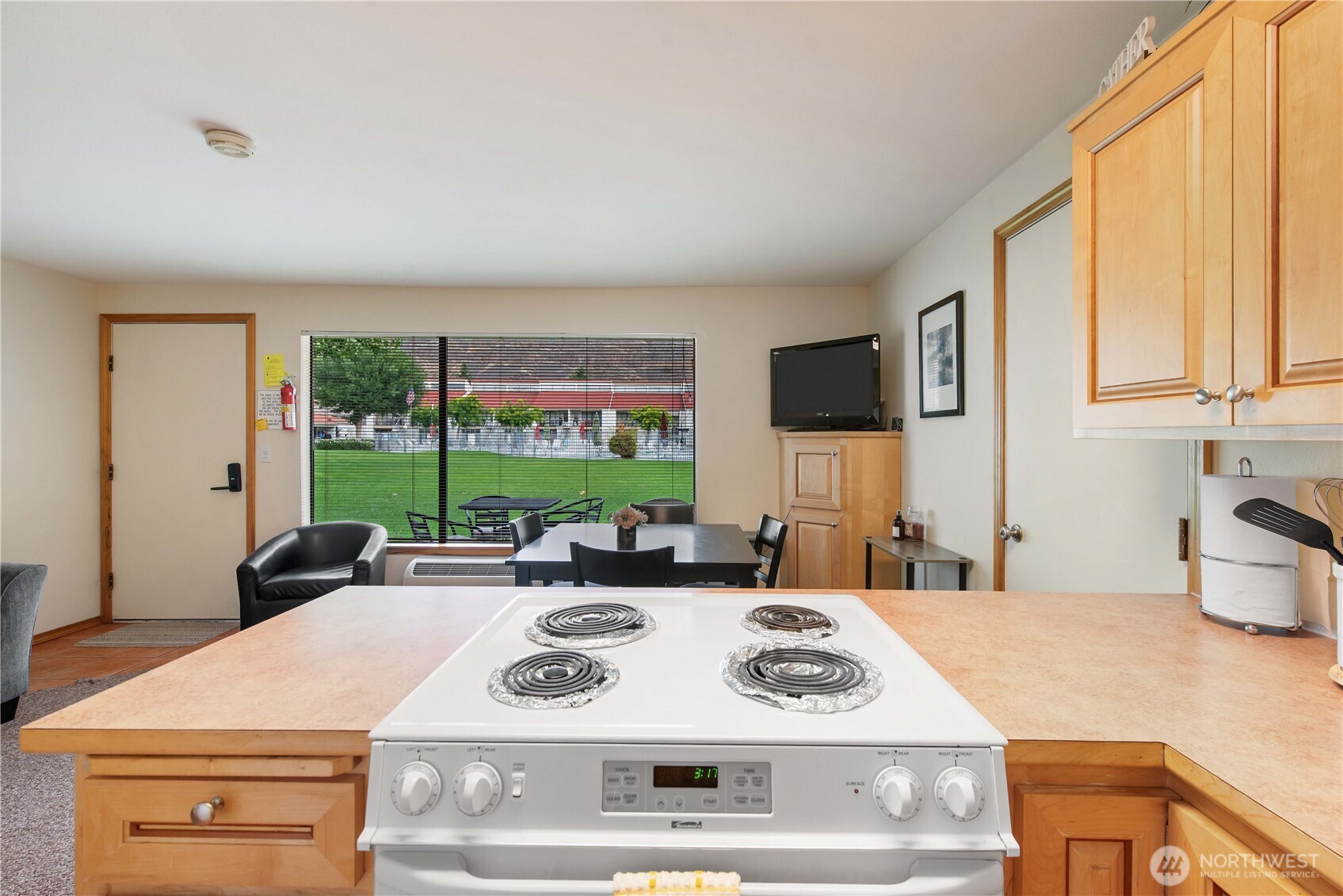 8903 Crescent Bar Road 155 Property Photo 11