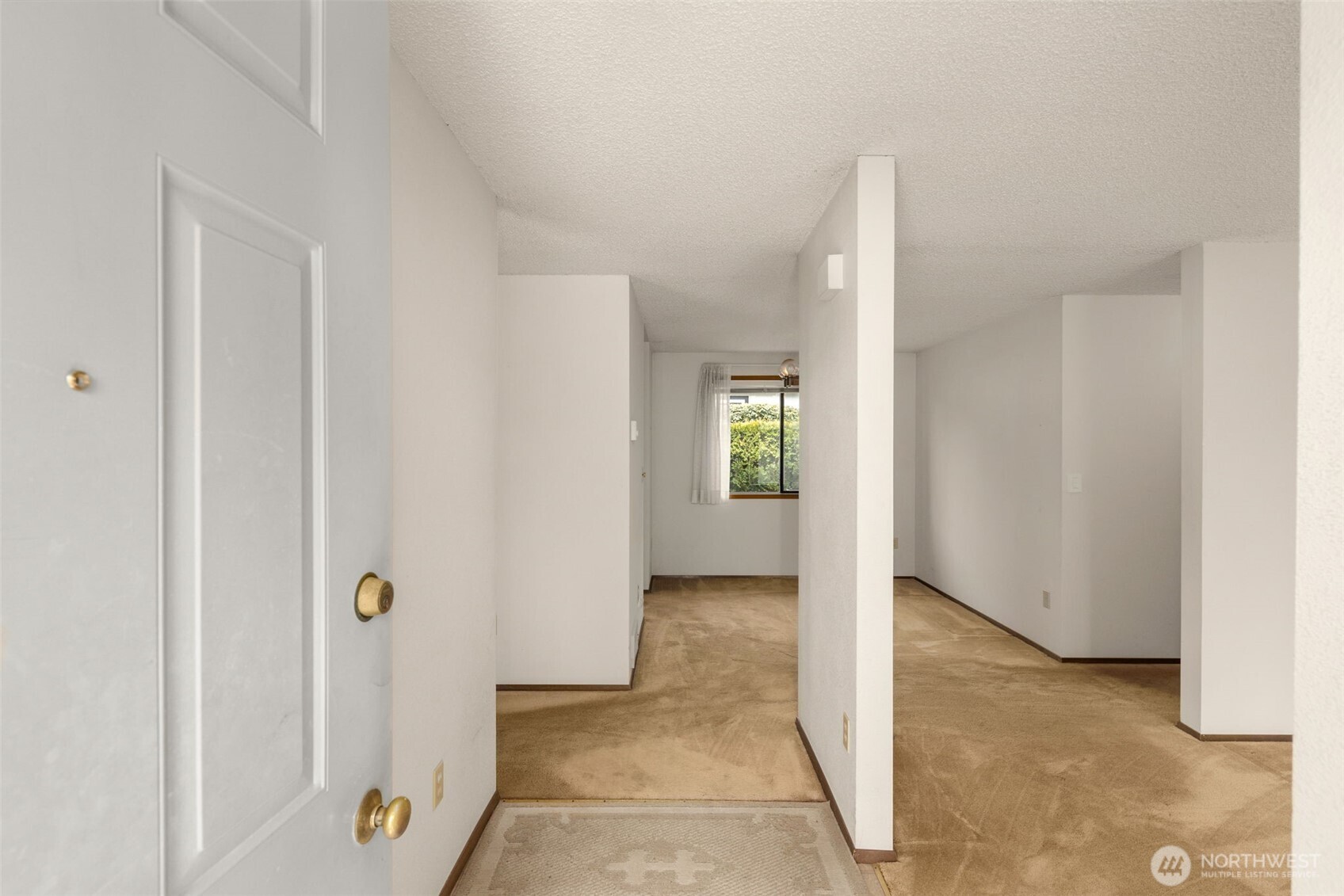 24124 8th Place Property Photo 3