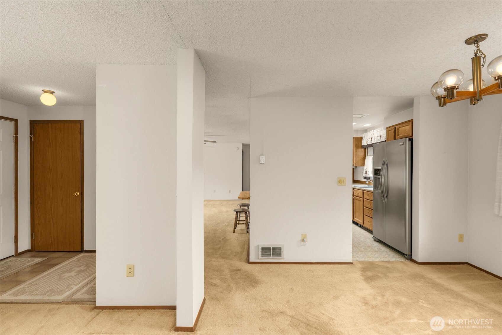 24124 8th Place Property Photo 9