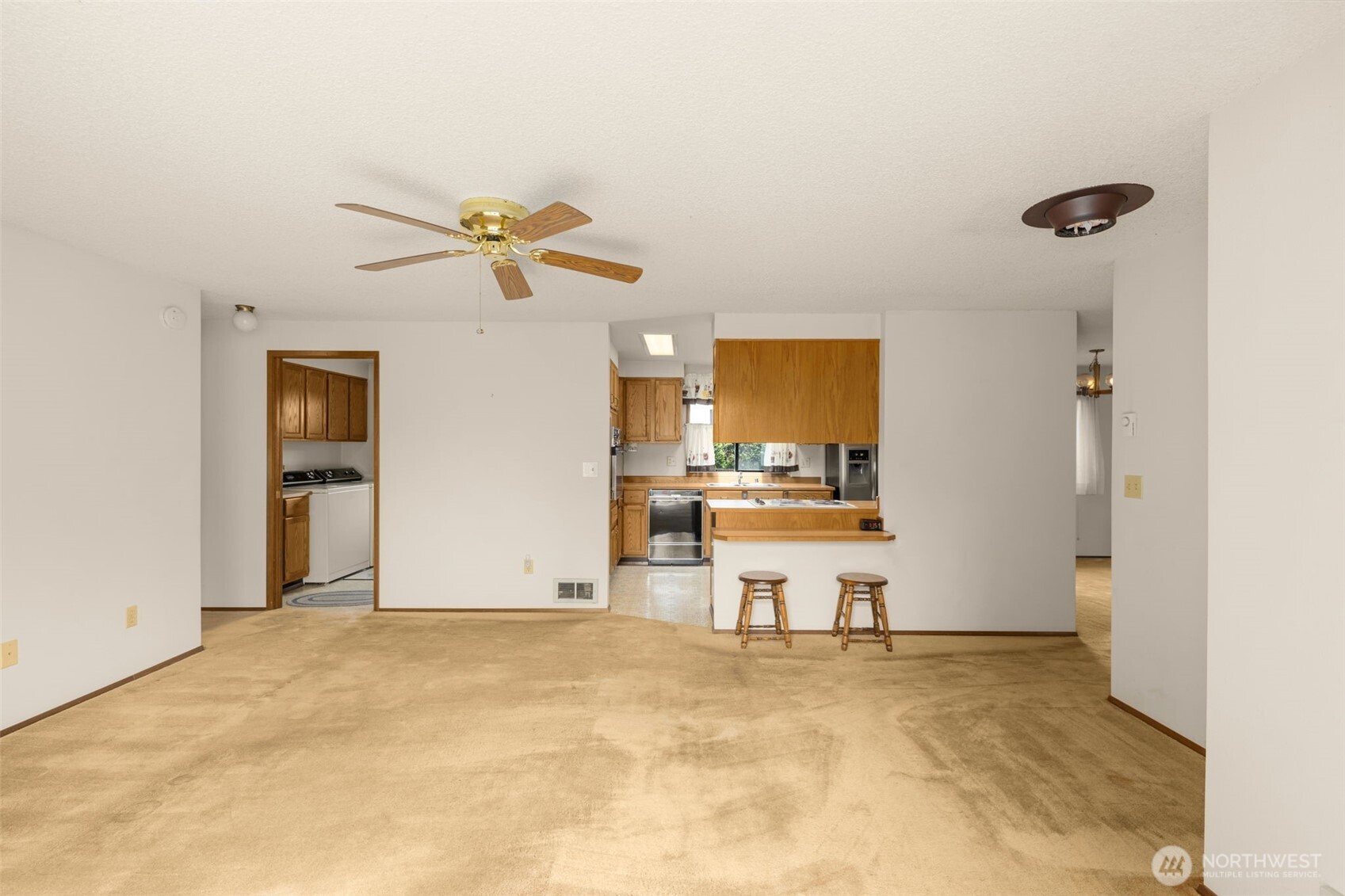 24124 8th Place Property Photo 13