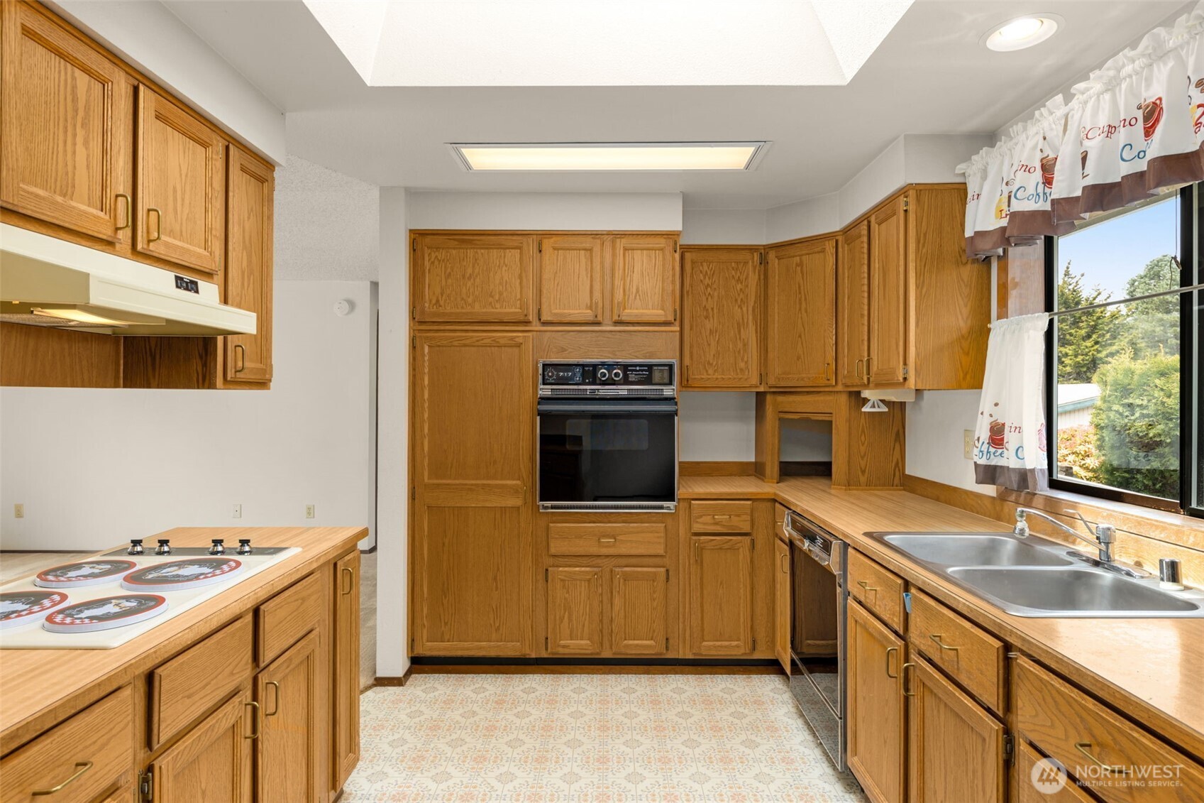 24124 8th Place Property Photo 18