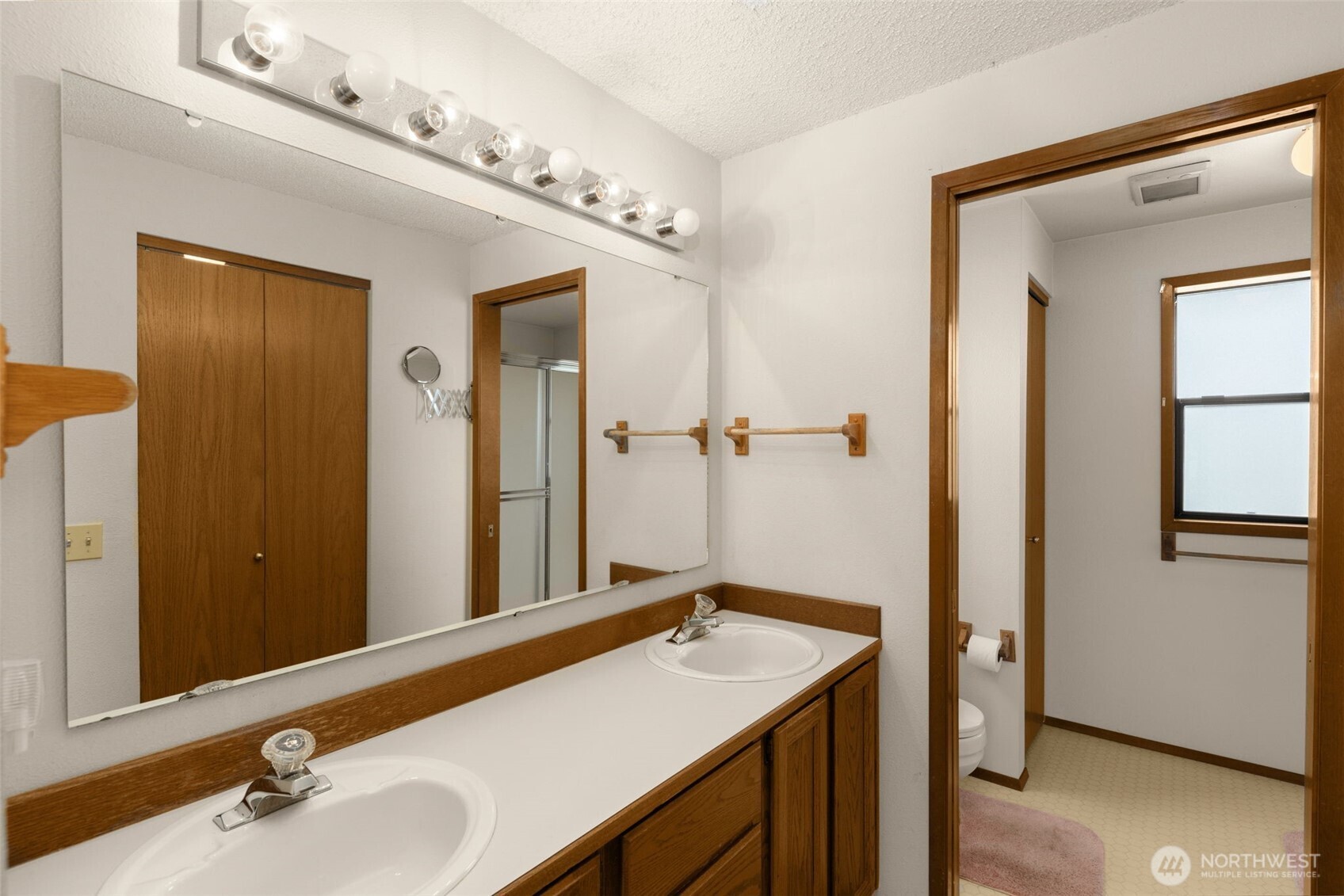 24124 8th Place Property Photo 21