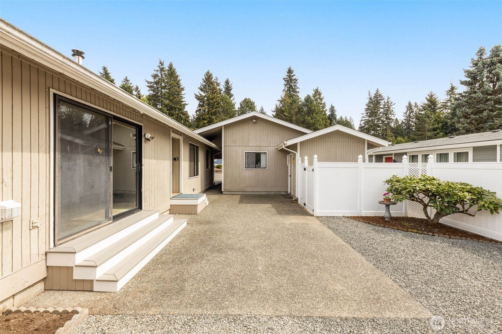 24124 8th Place Property Photo 27