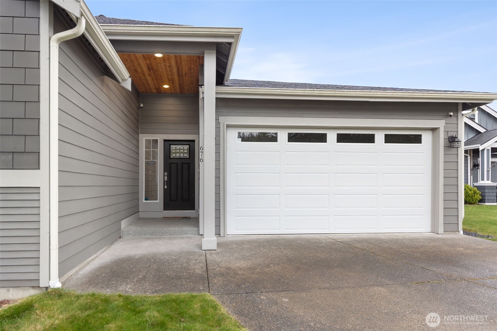 676 W Camas Court Property Photo 2