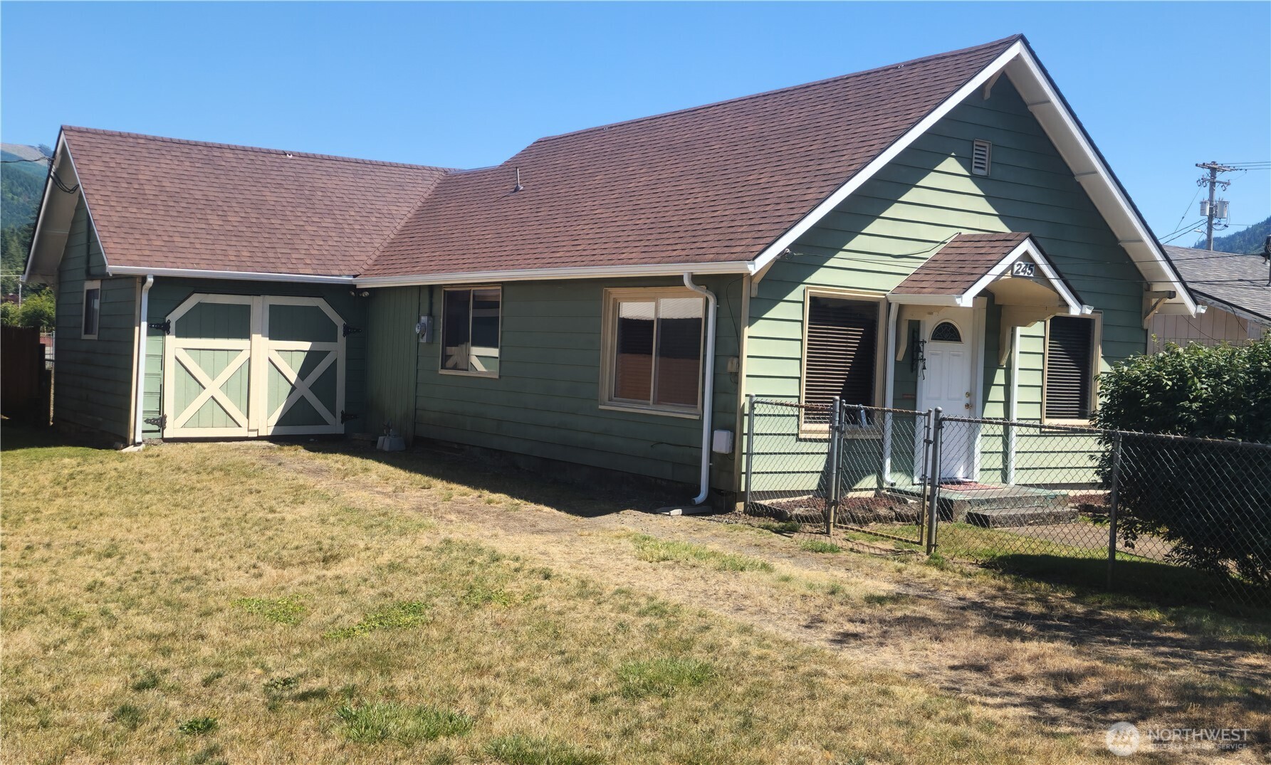 245 3rd Street Property Photo 1