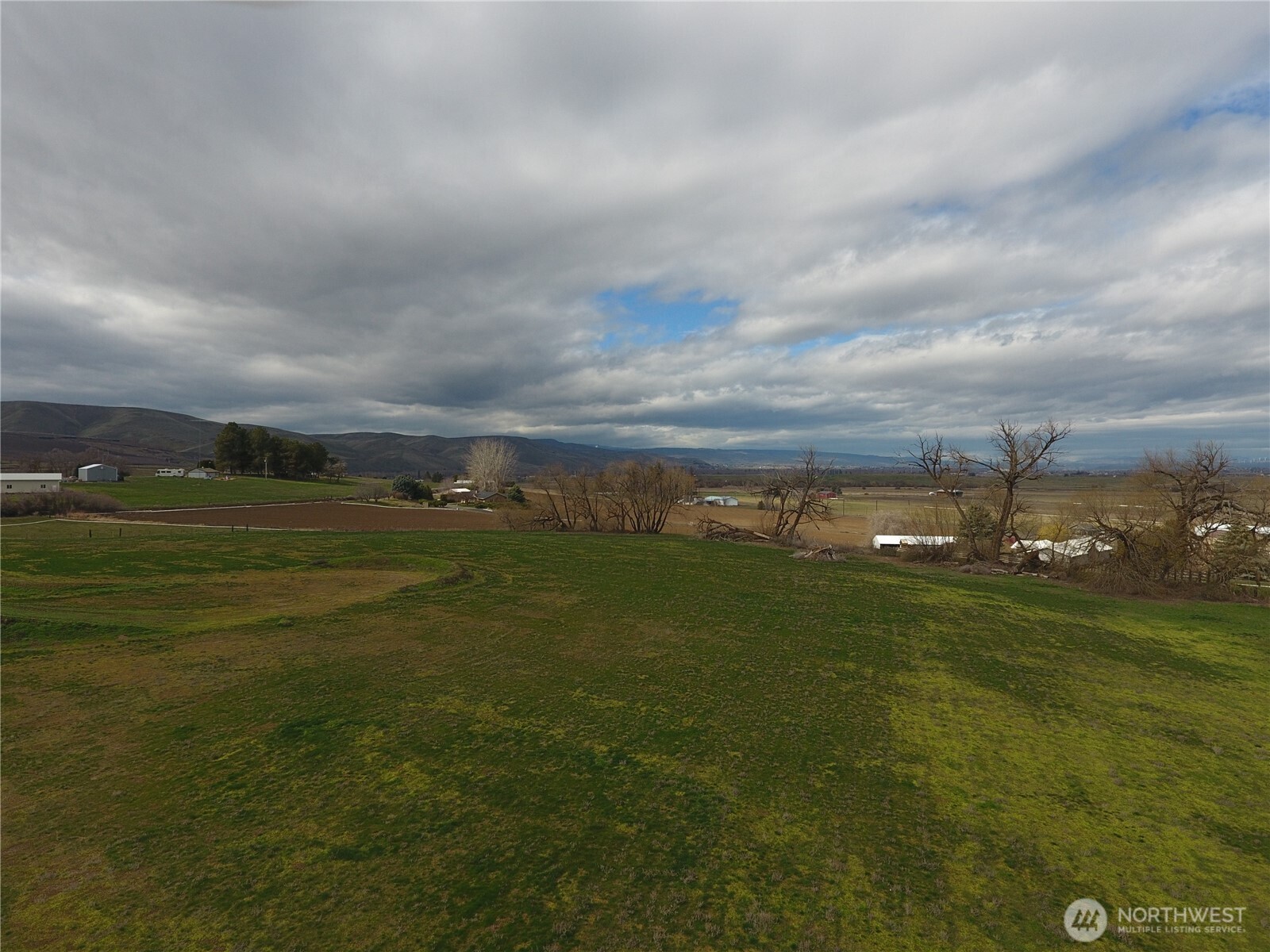 1201 Orchard Road Property Photo 10