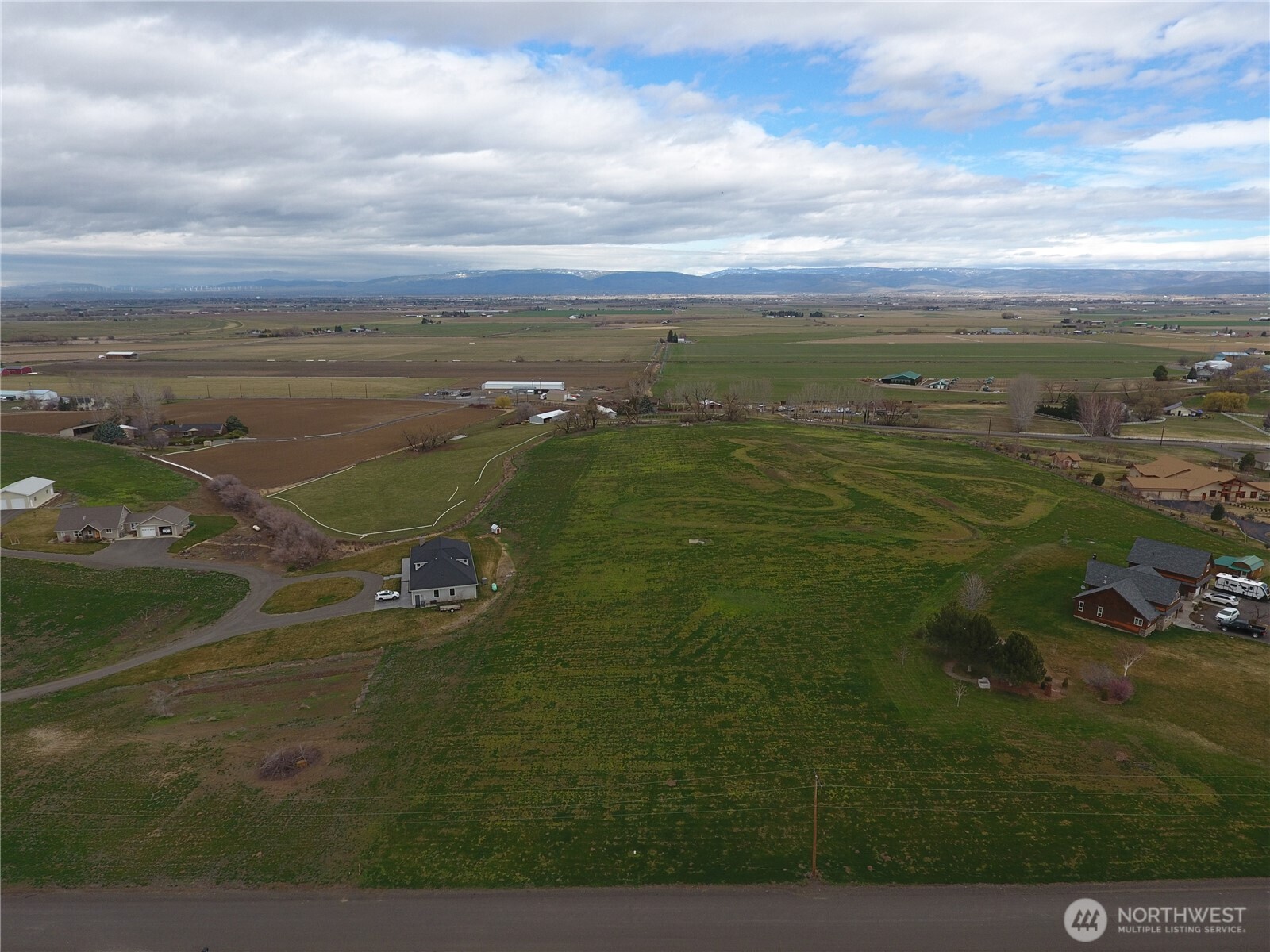 1201 Orchard Road Property Photo 14