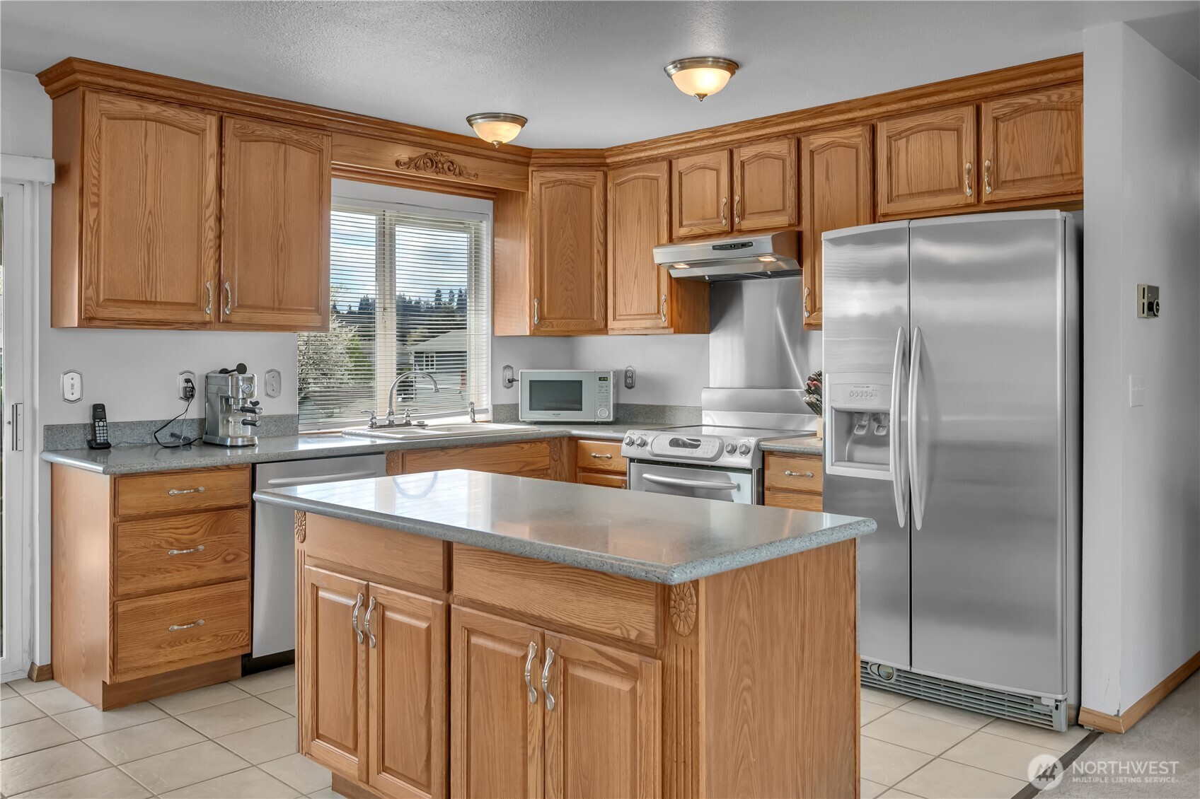 115 3rd Avenue Property Photo 4