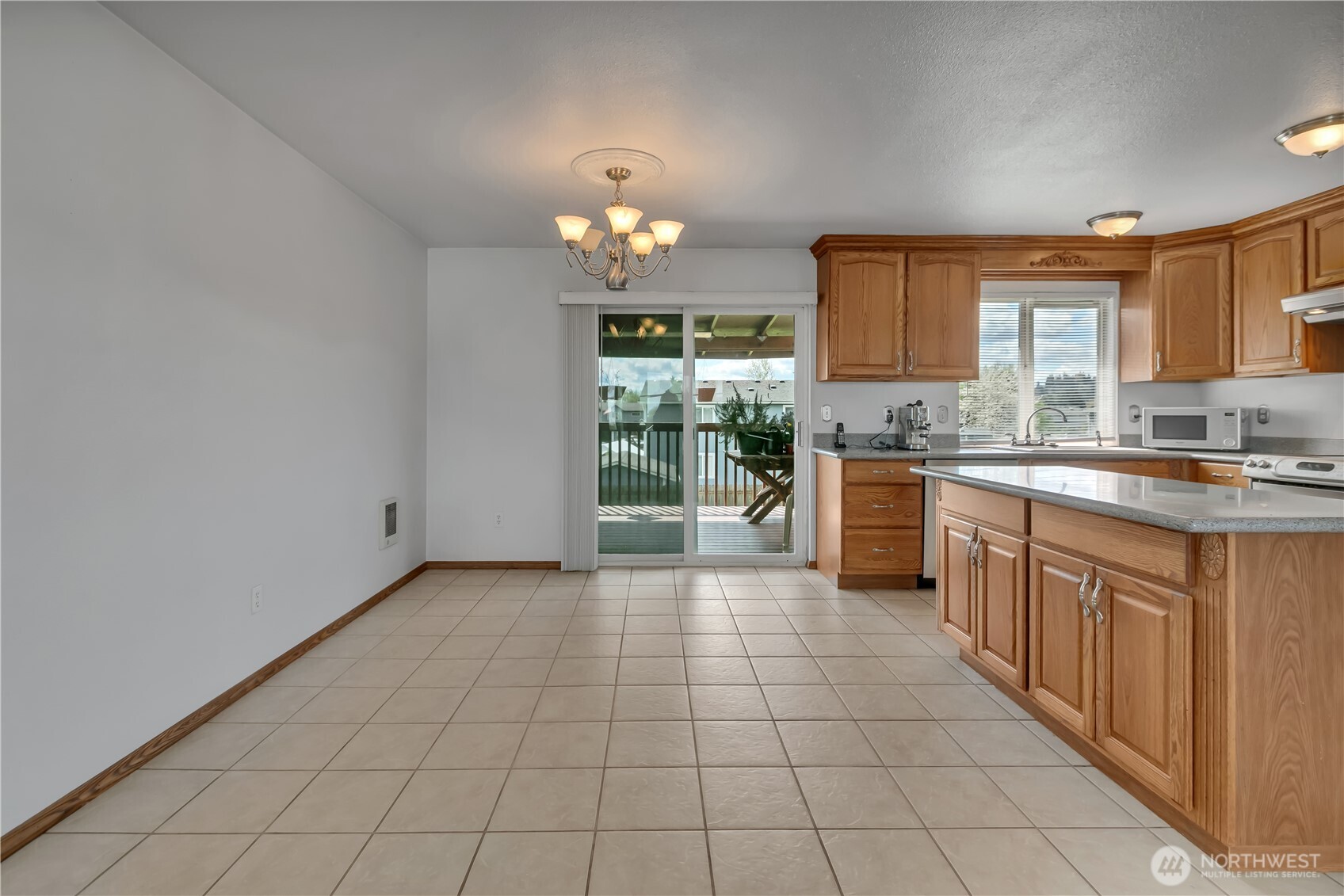 115 3rd Avenue Property Photo 9