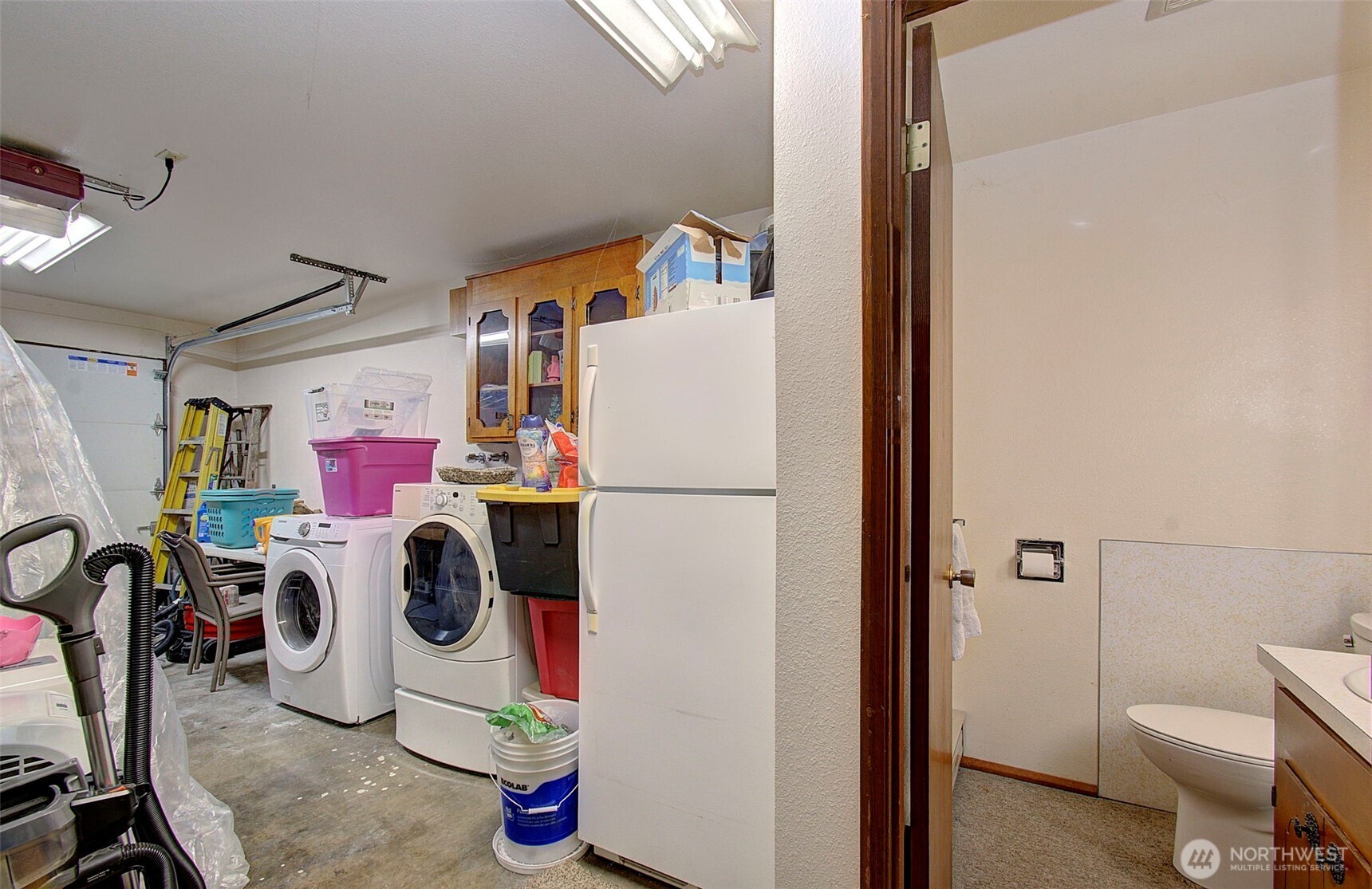 1807 & 1805 N Tower Avenue Property Photo 12