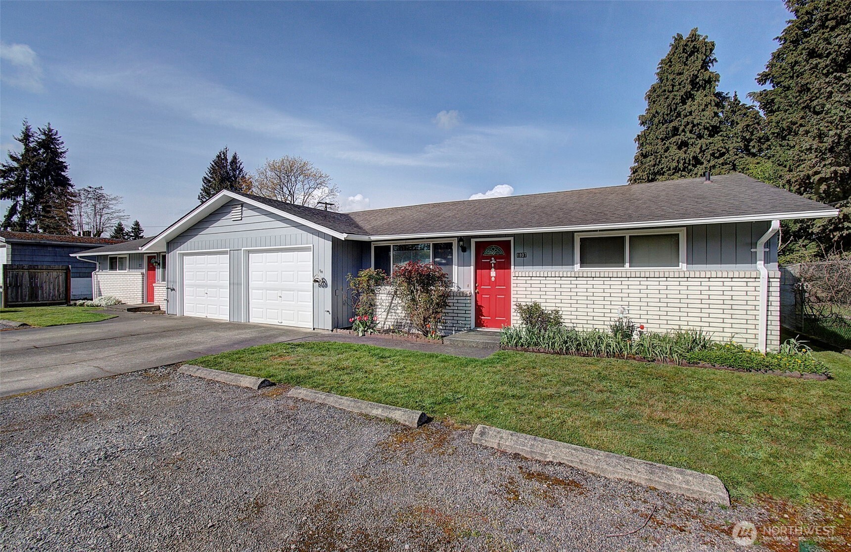 1807 N Tower Avenue Property Photo 3