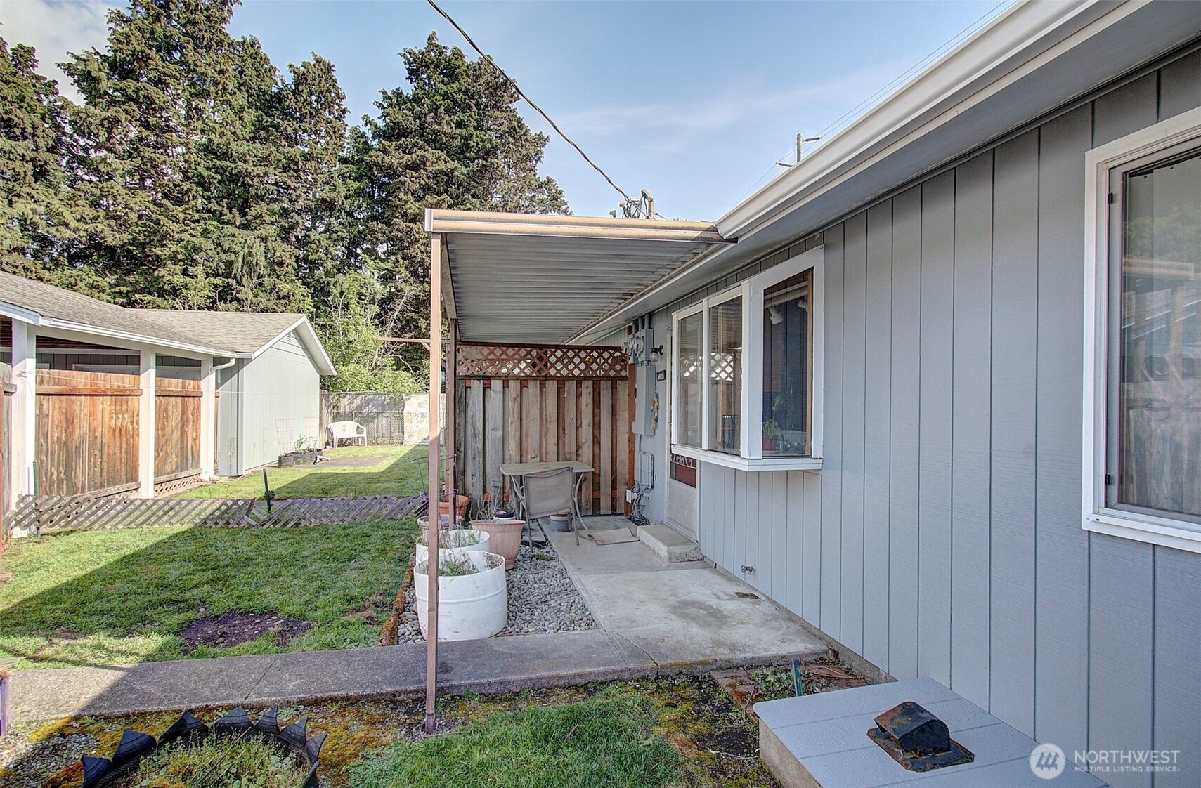 1807 N Tower Avenue Property Photo 17