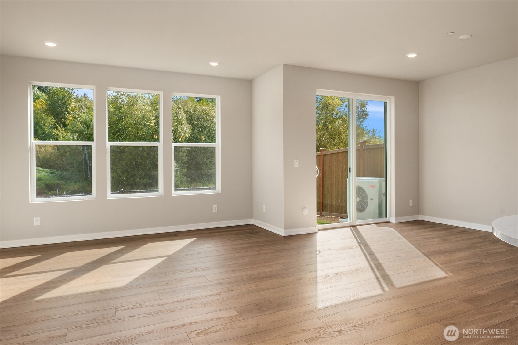 15951 26th Drive Property Photo 3