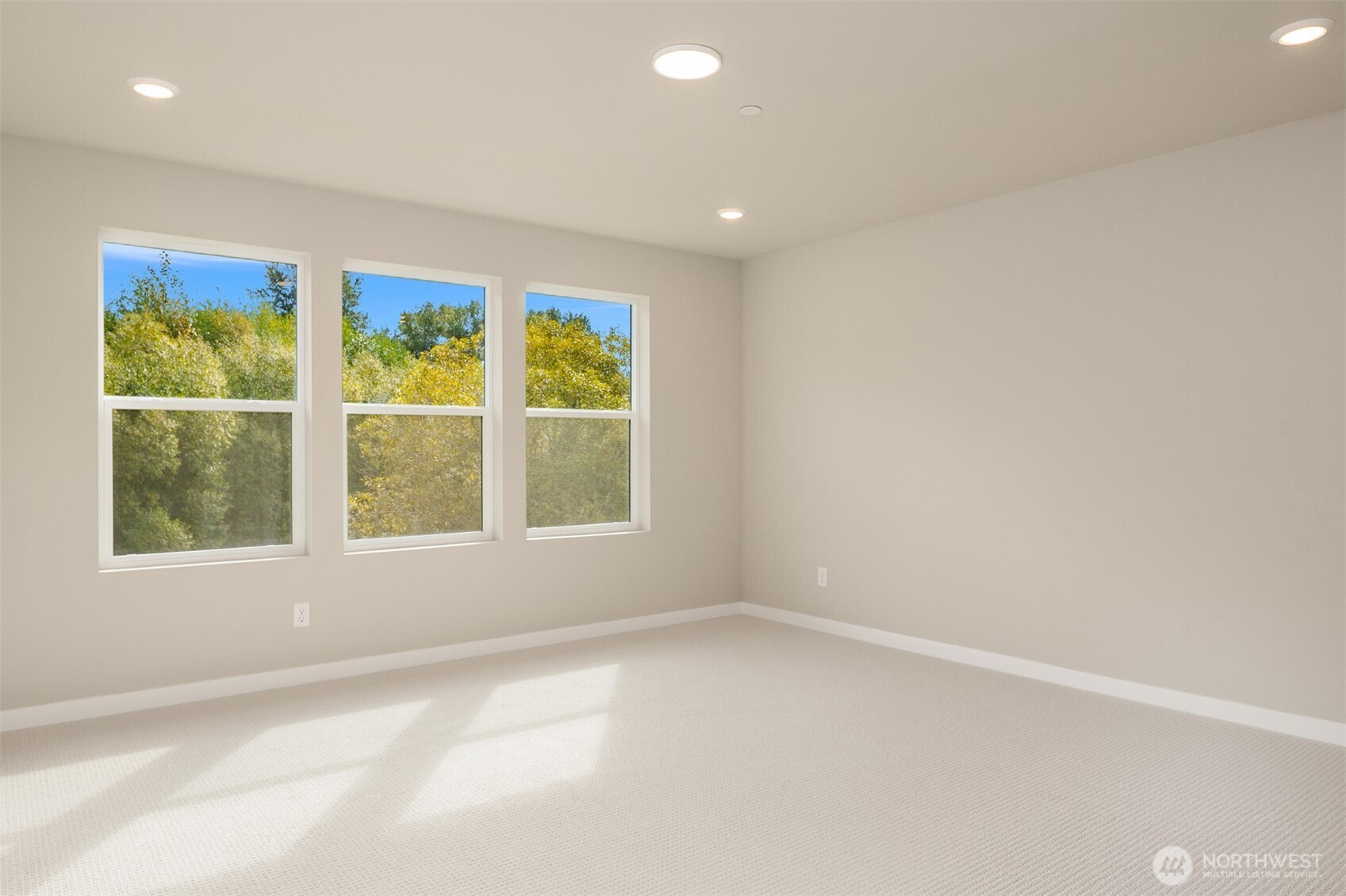 15951 26th Drive Property Photo 11